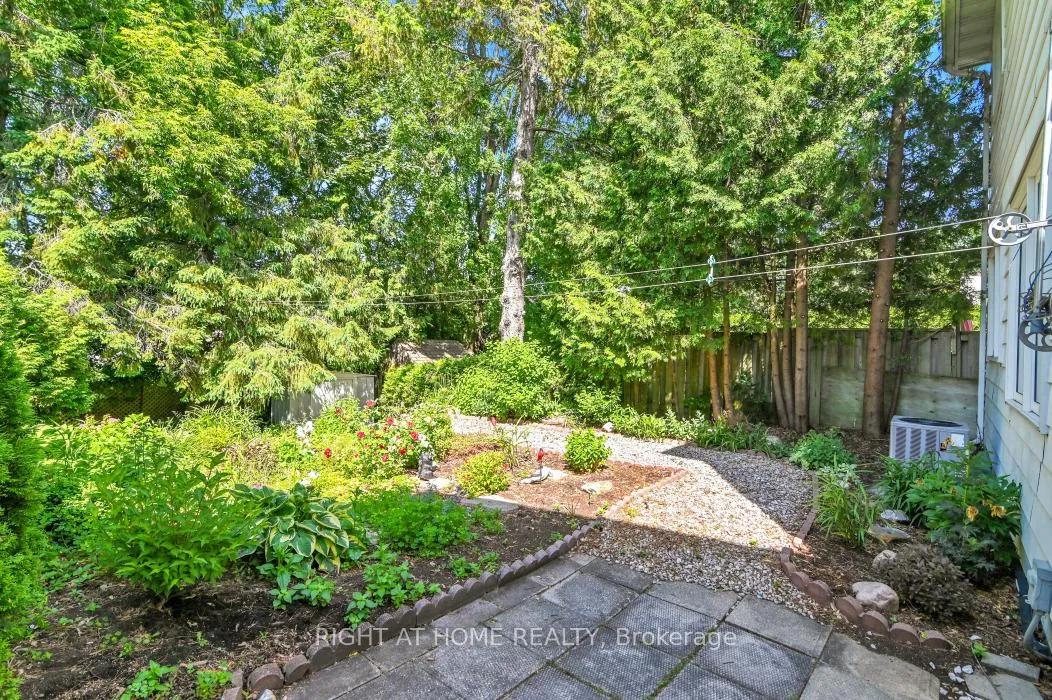 Photo 520 of 2483 Gravelle Crescent, Ottawa, Blackburn Hamlet — HOMEH