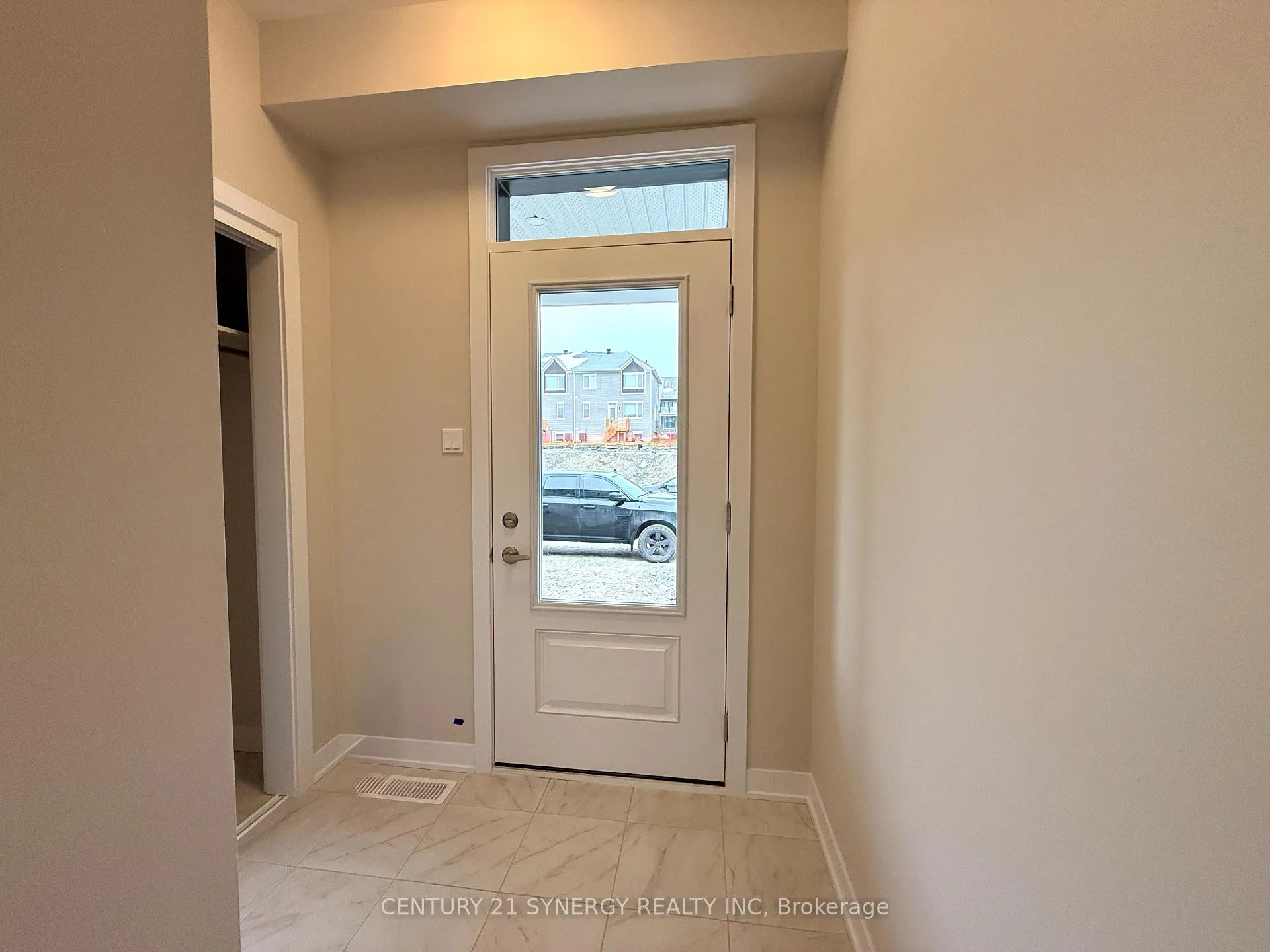 Photo 3 of 532 Promontory Place, Ottawa, Barrhaven - Half Moon Bay — HOMEH
