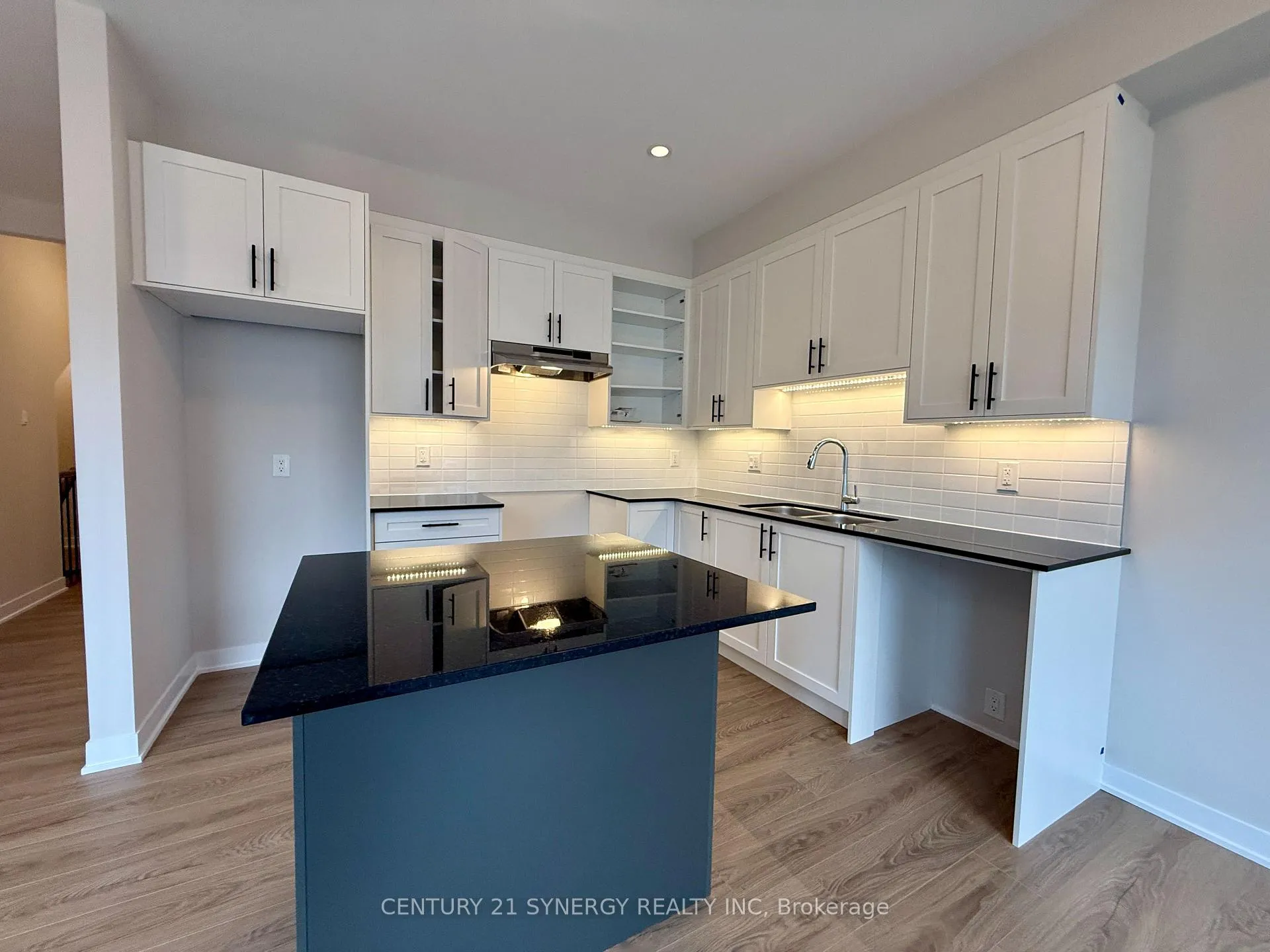 Photo 13 of 532 Promontory Place, Ottawa, Barrhaven - Half Moon Bay — HOMEH