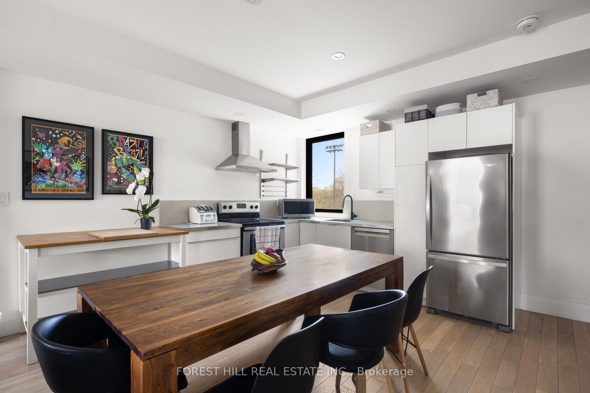 Photo 8 of Unit Upper, 148 Gore Vale Avenue, Toronto, Trinity-Bellwoods — HOMEH