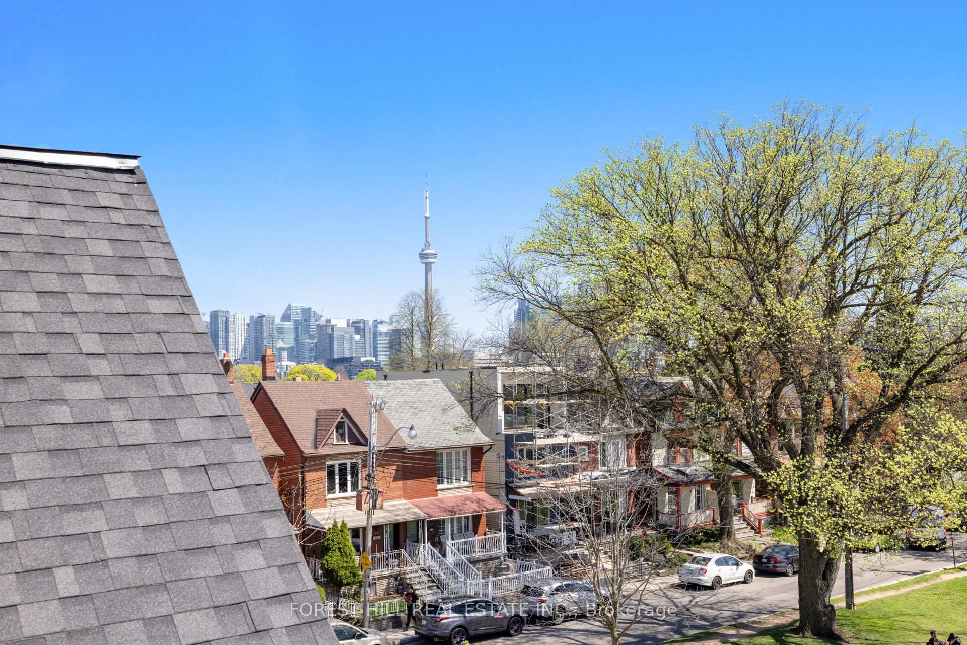 Photo 32 of Unit Upper, 148 Gore Vale Avenue, Toronto, Trinity-Bellwoods — HOMEH