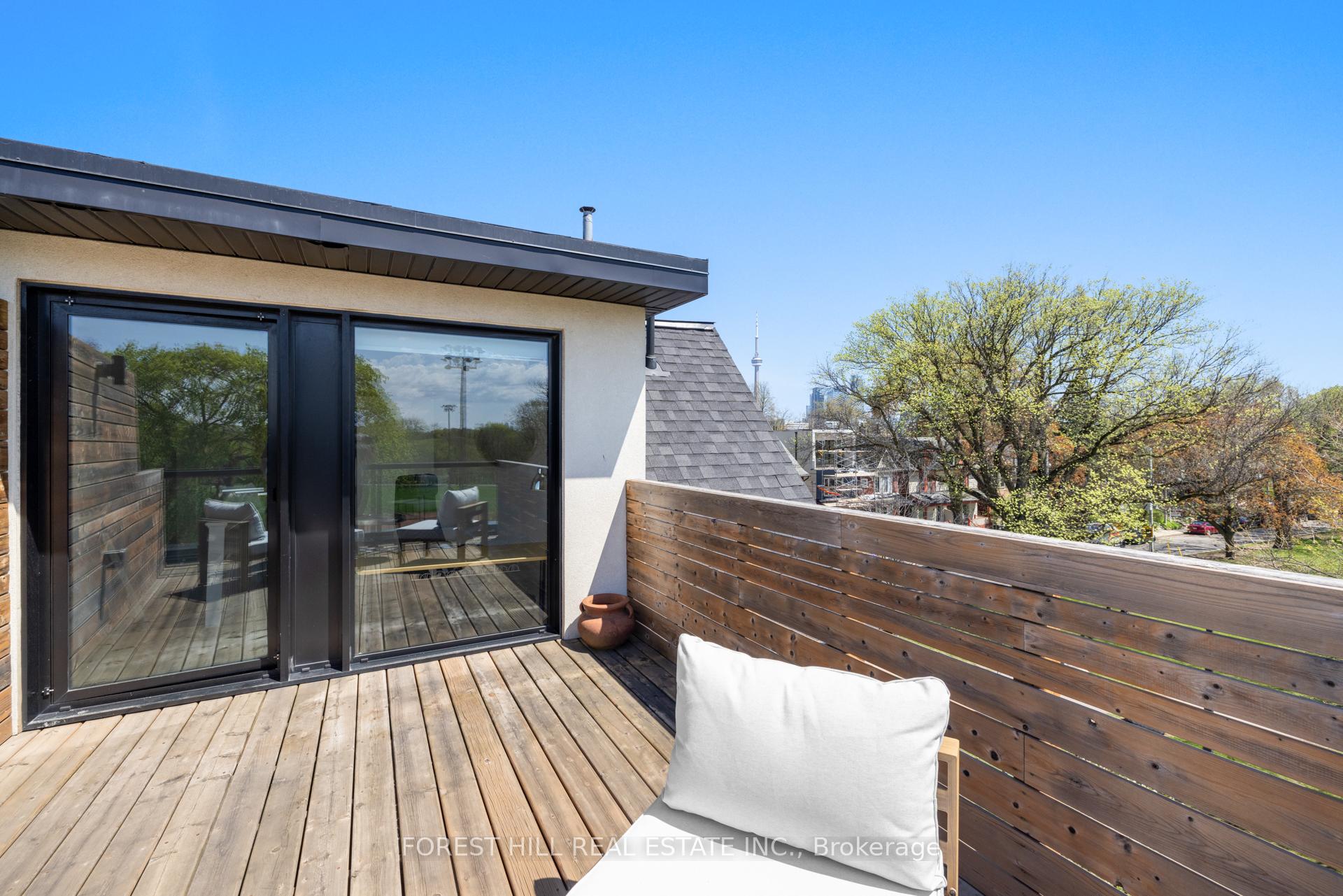 Photo 34 of Unit Upper, 148 Gore Vale Avenue, Toronto, Trinity-Bellwoods — HOMEH