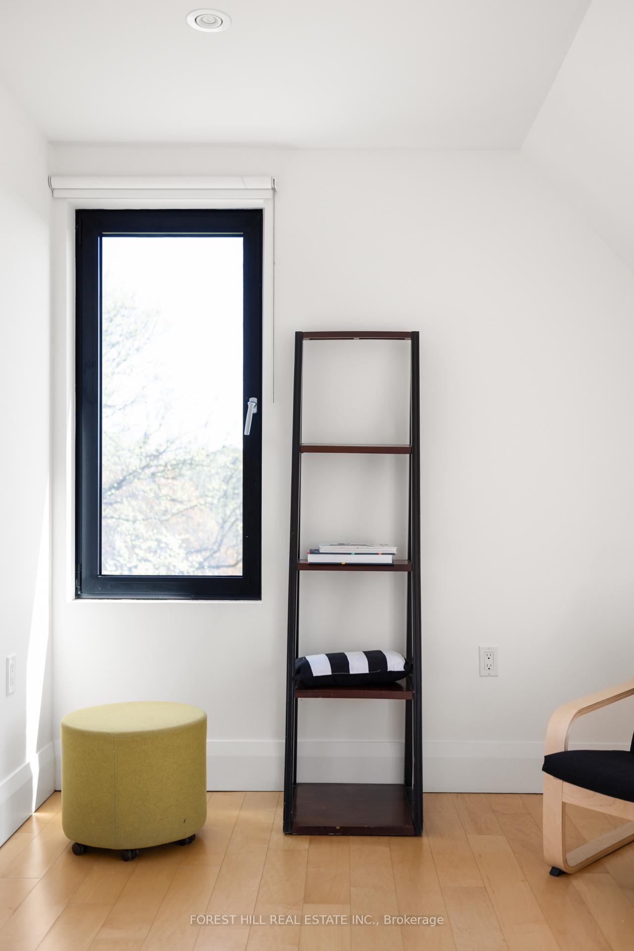 Photo 37 of Unit Upper, 148 Gore Vale Avenue, Toronto, Trinity-Bellwoods — HOMEH