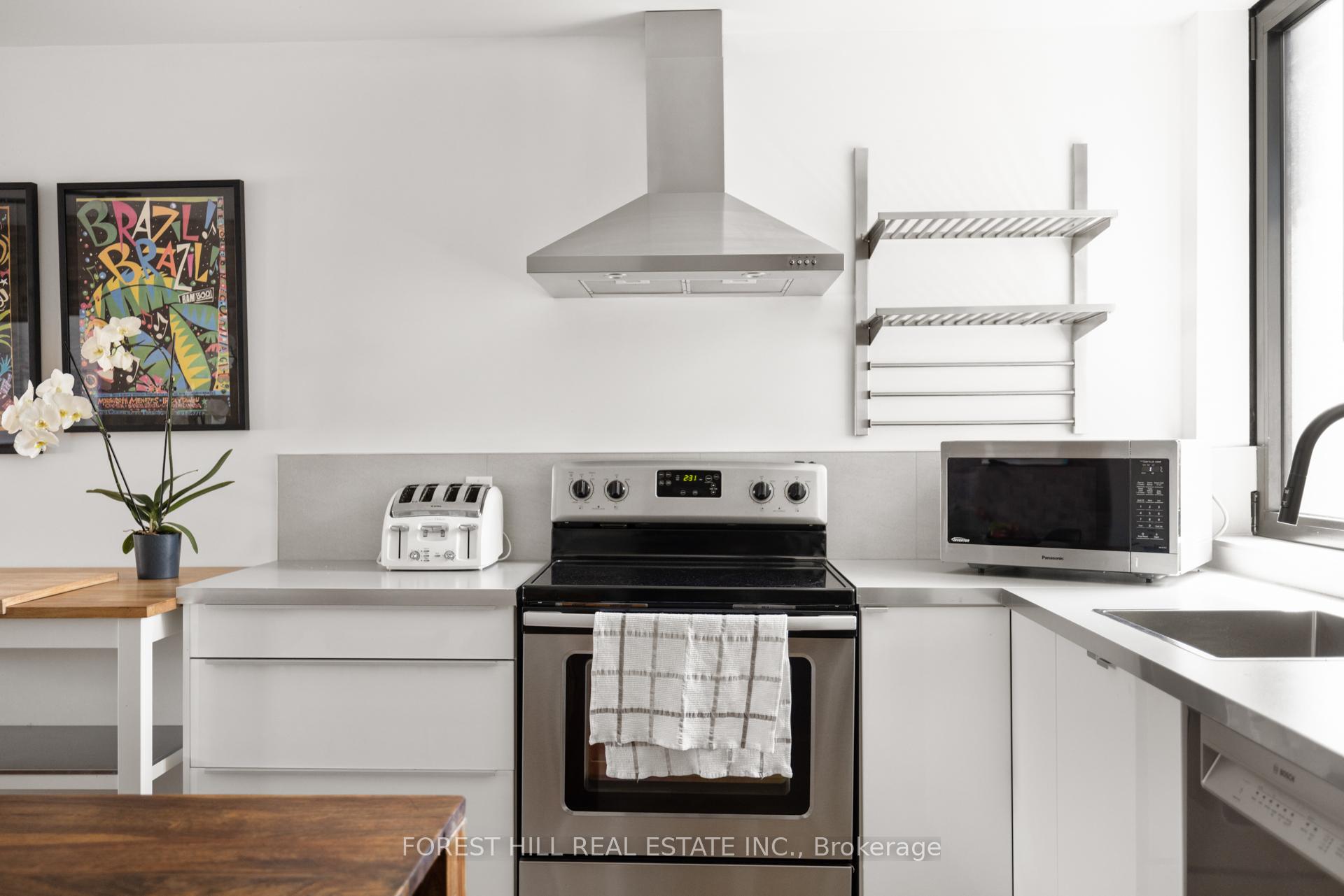 Photo 40 of Unit Upper, 148 Gore Vale Avenue, Toronto, Trinity-Bellwoods — HOMEH