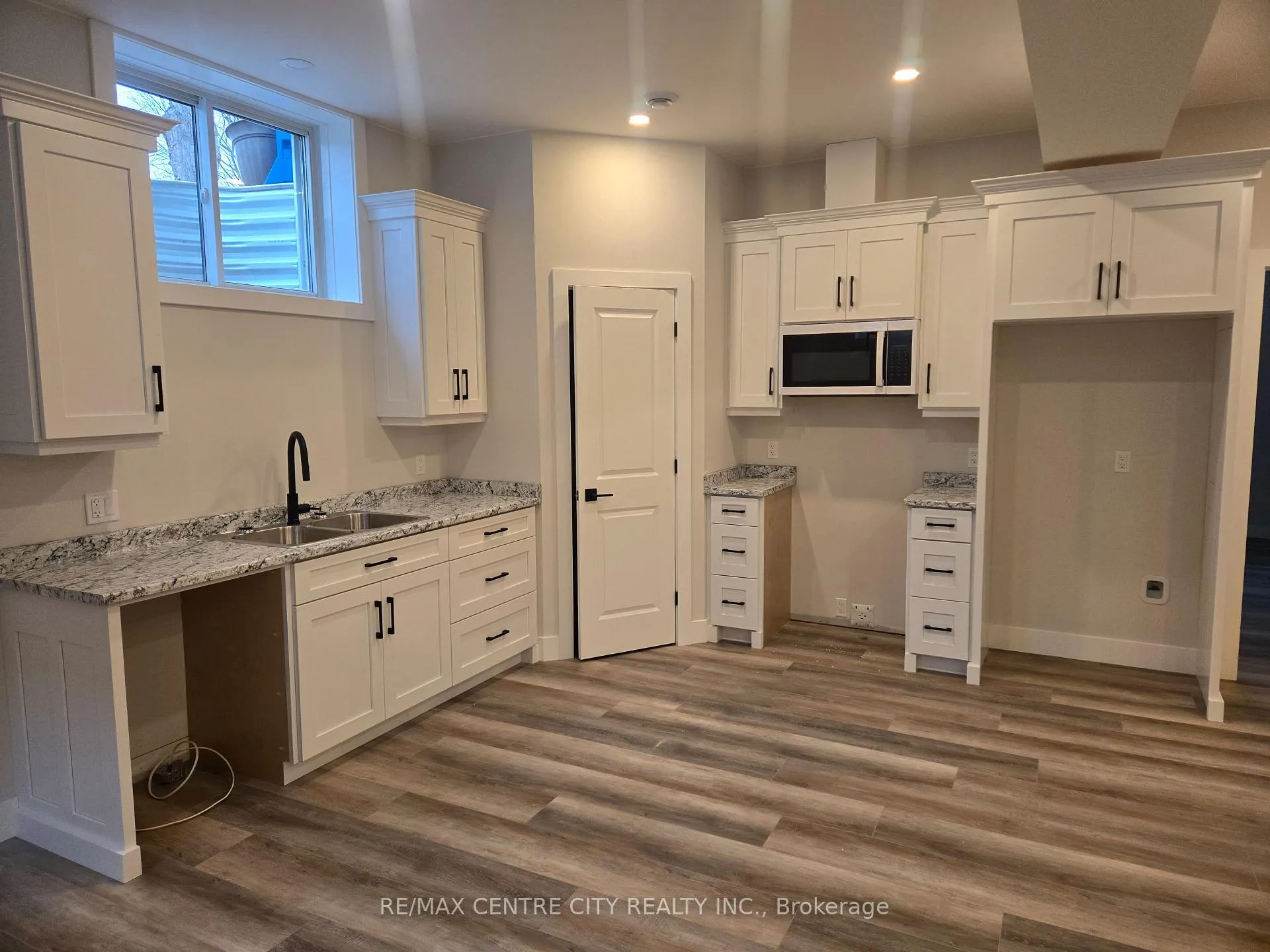 Photo 158 of Unit Lower, 13 Oak Street, Bayham, Vienna — HOMEH