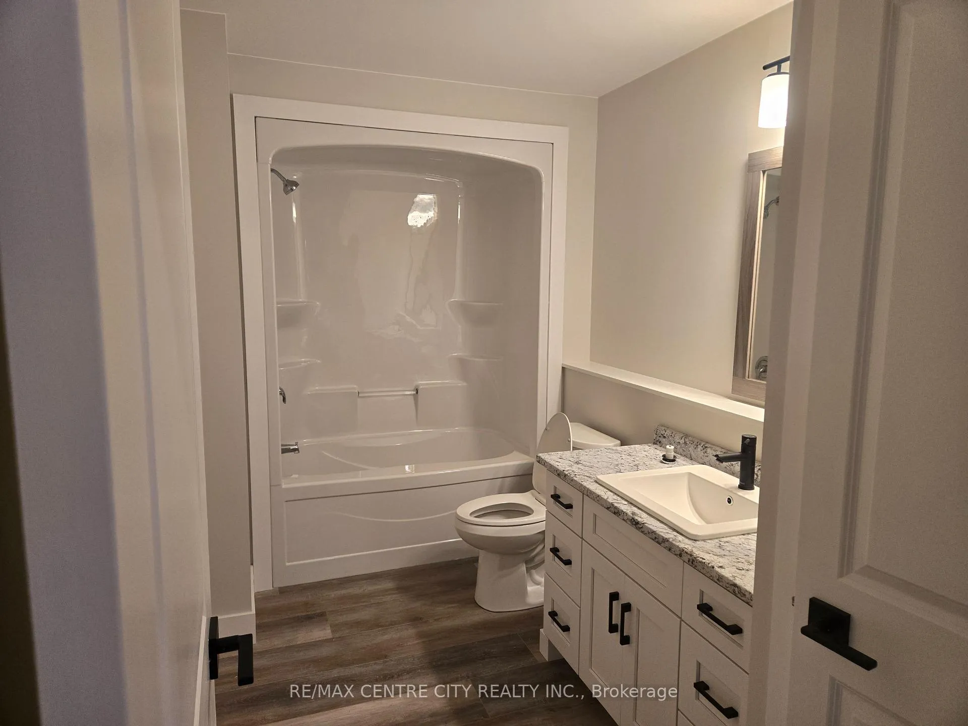 Photo 219 of Unit Lower, 13 Oak Street, Bayham, Vienna — HOMEH