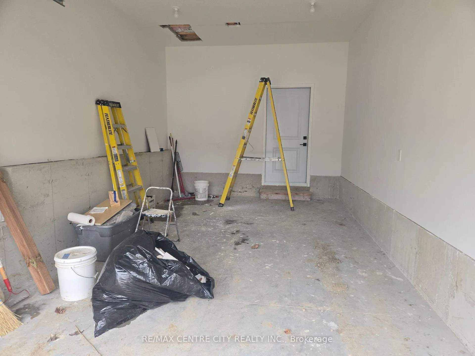 Photo 352 of Unit Lower, 13 Oak Street, Bayham, Vienna — HOMEH