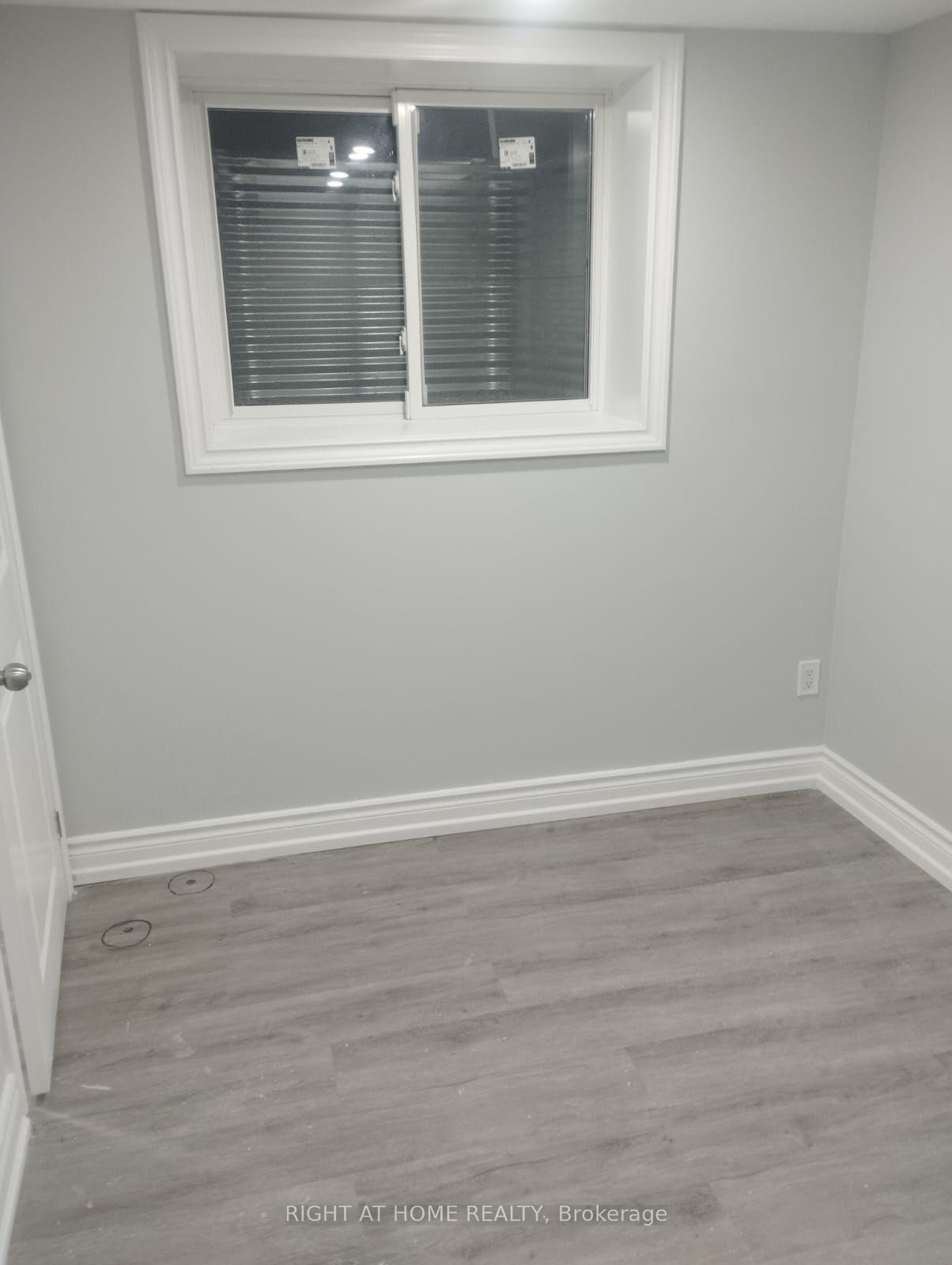 Photo 7 of Unit B, 32 Conlins Road, Scarborough, Highland Creek — HOMEH