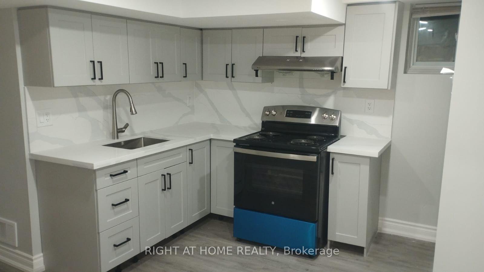 Photo 8 of Unit B, 32 Conlins Road, Scarborough, Highland Creek — HOMEH
