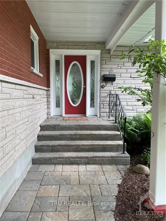 Photo 32 of 41 Clovelly Road, Ottawa, Rothwell Heights — HOMEH