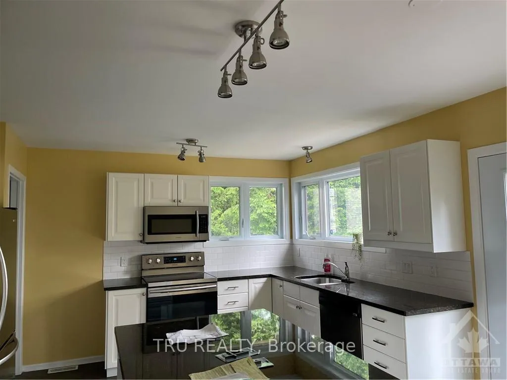 Photo 250 of 41 Clovelly Road, Ottawa, Rothwell Heights — HOMEH