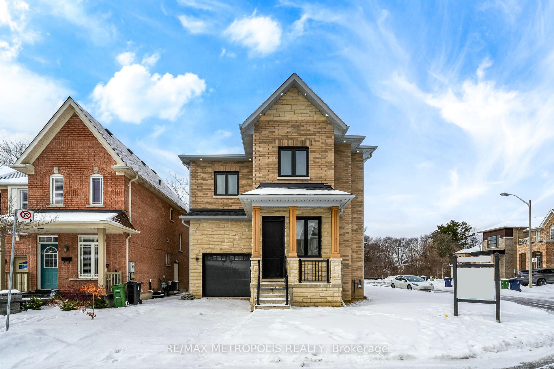 Photo 1 of 20 Hearth Place, Scarborough, Highland Creek — HOMEH