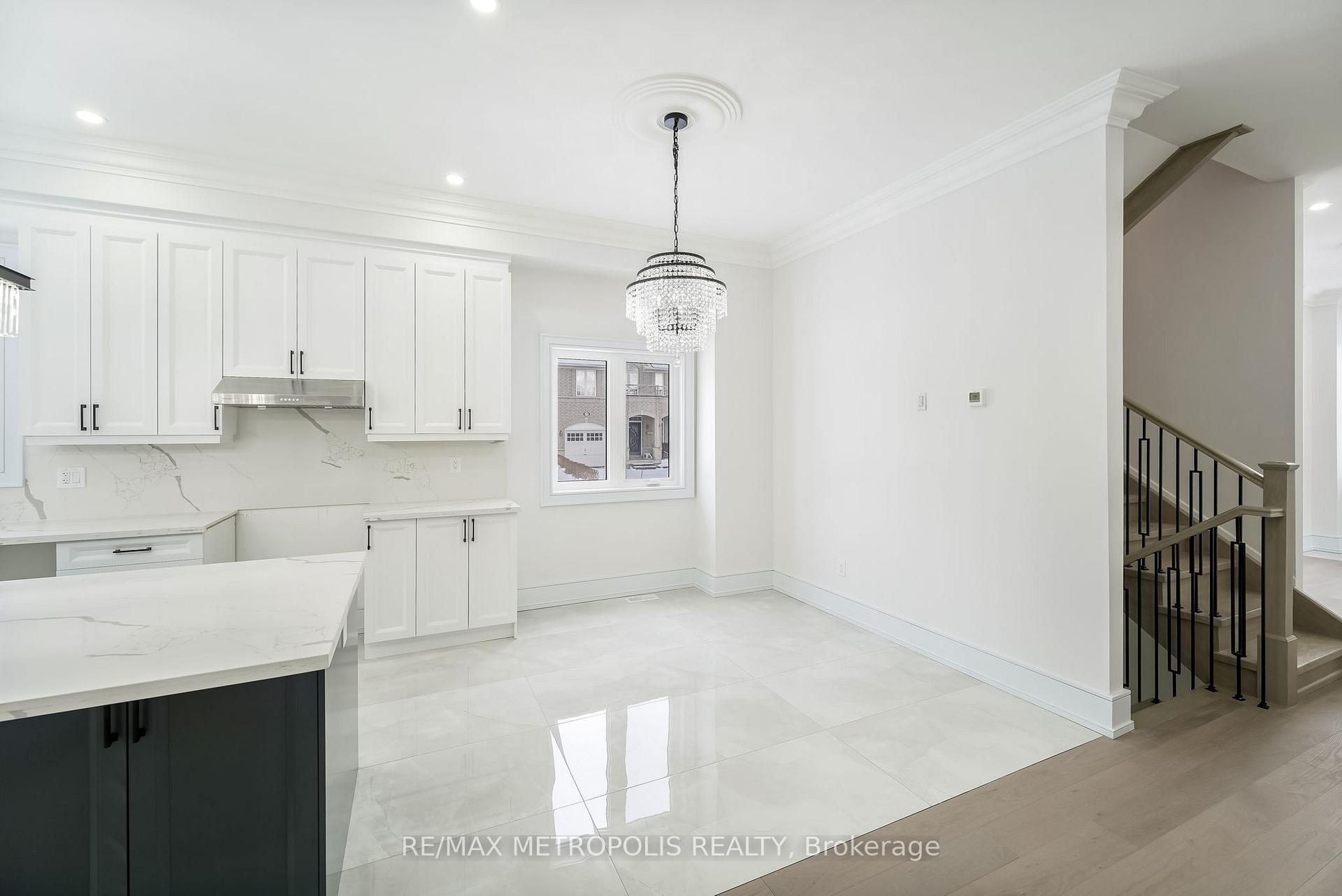 Photo 11 of 20 Hearth Place, Scarborough, Highland Creek — HOMEH