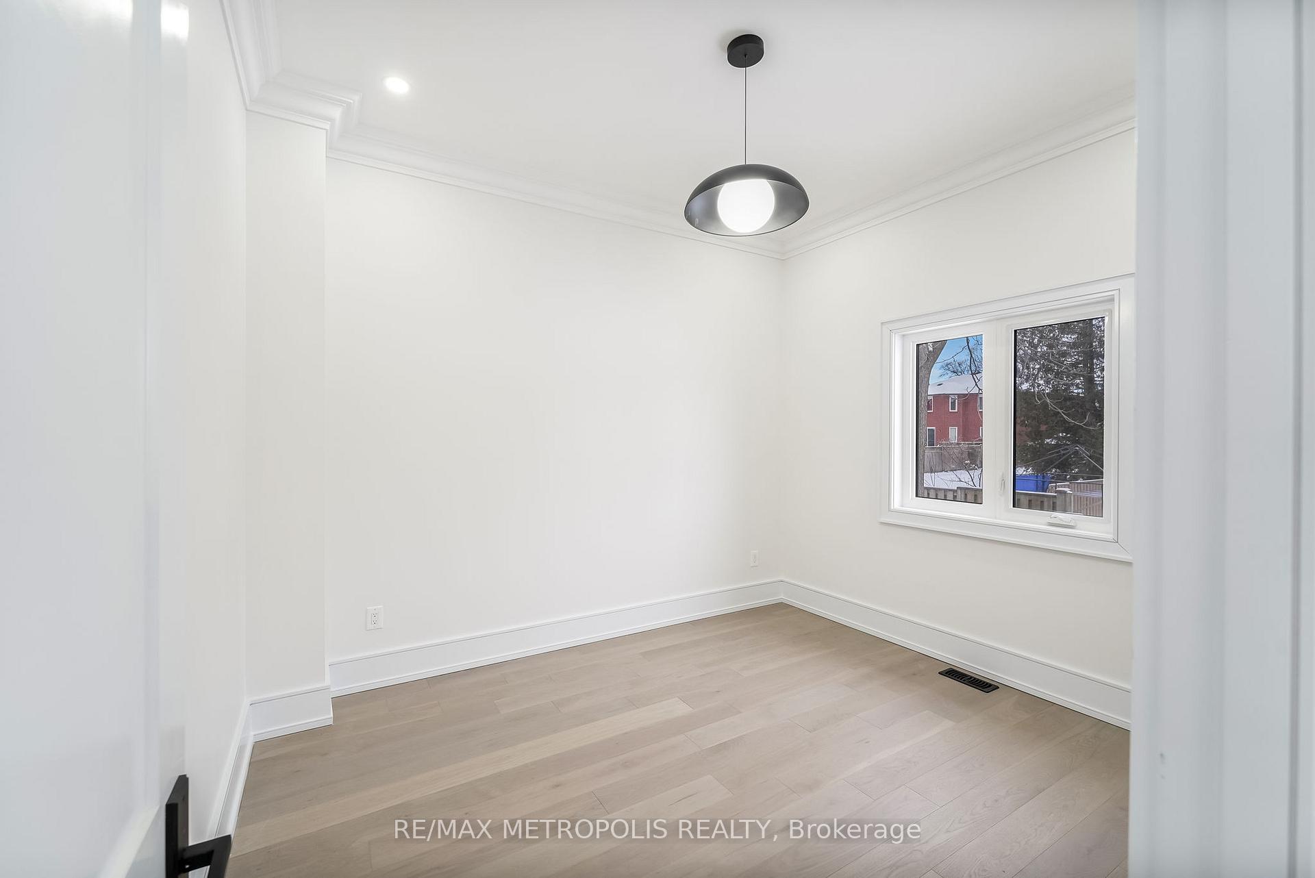 Photo 13 of 20 Hearth Place, Scarborough, Highland Creek — HOMEH