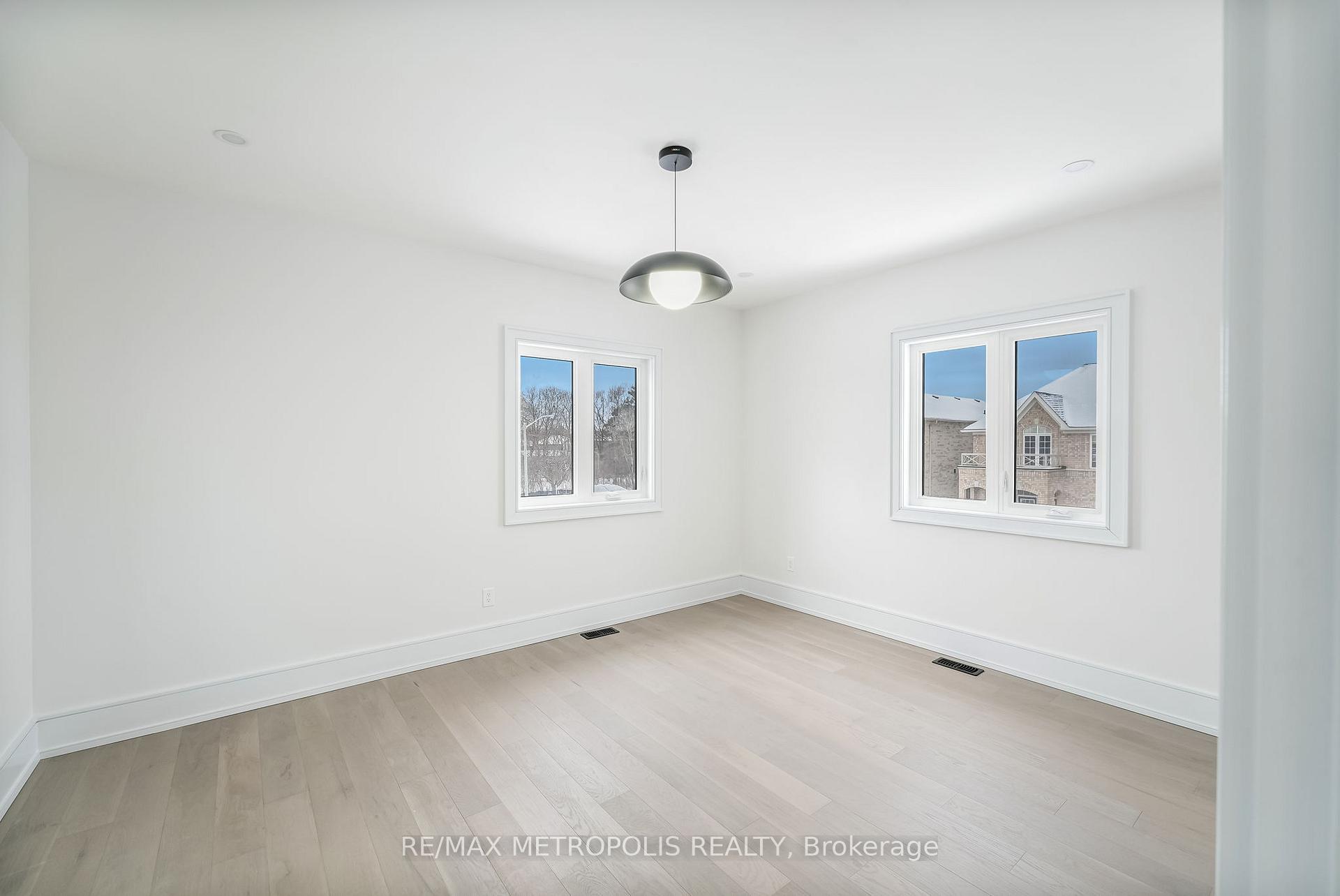 Photo 19 of 20 Hearth Place, Scarborough, Highland Creek — HOMEH