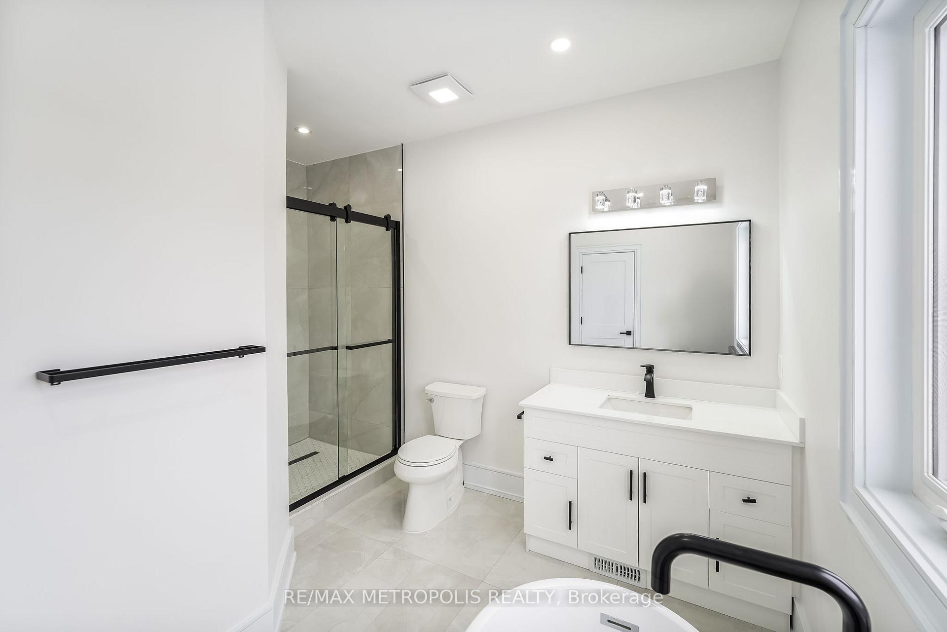 Photo 26 of 20 Hearth Place, Scarborough, Highland Creek — HOMEH