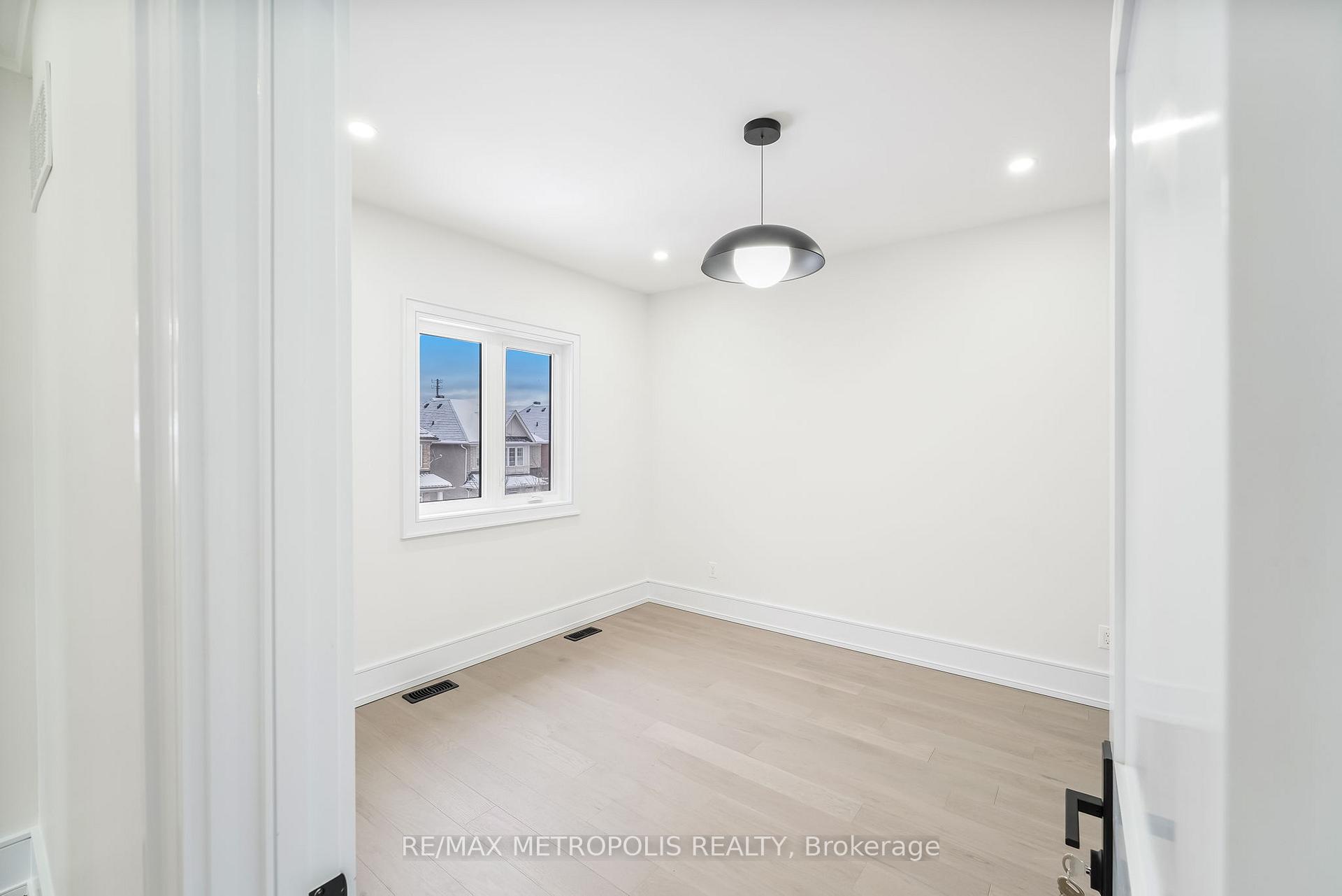 Photo 27 of 20 Hearth Place, Scarborough, Highland Creek — HOMEH