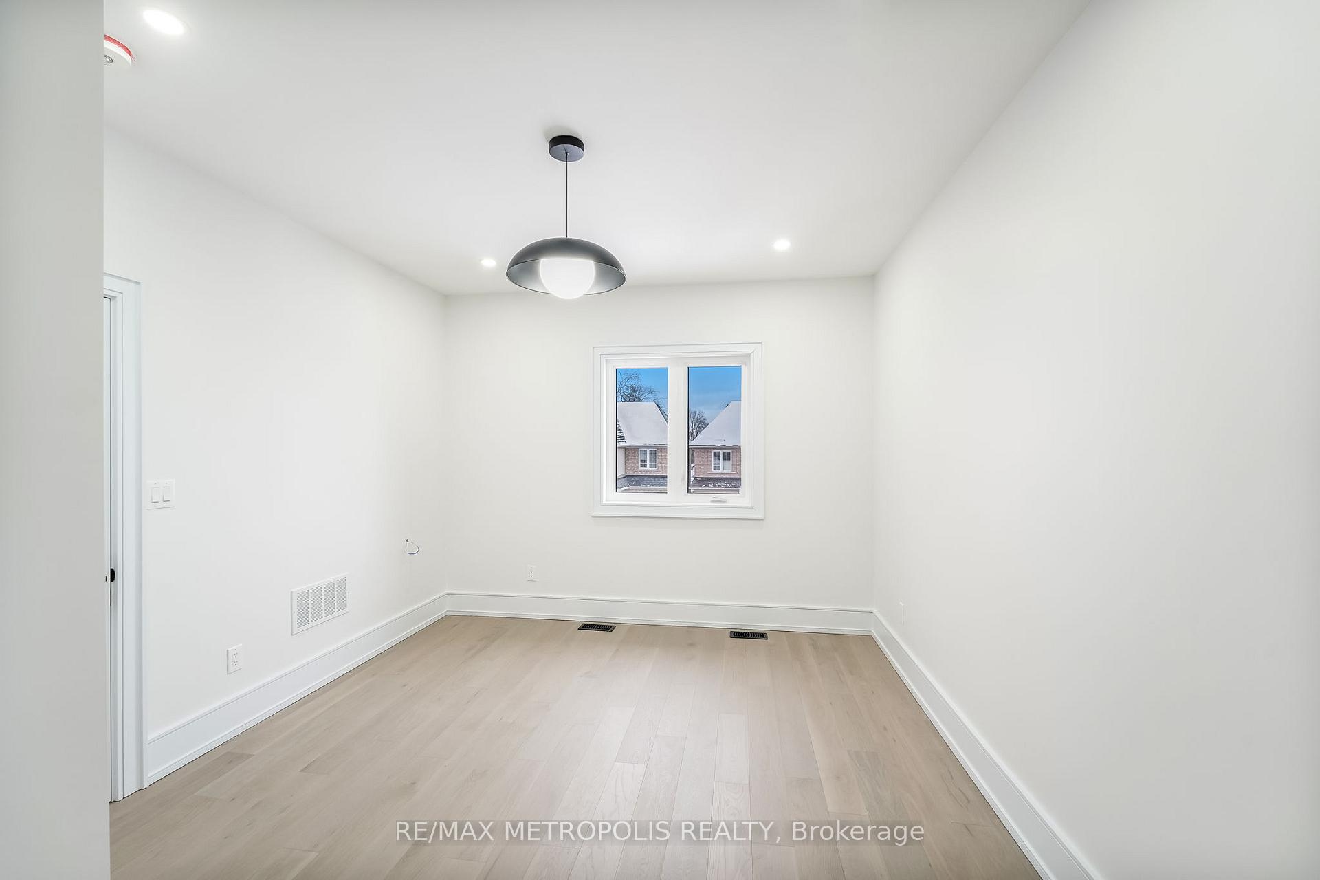 Photo 29 of 20 Hearth Place, Scarborough, Highland Creek — HOMEH