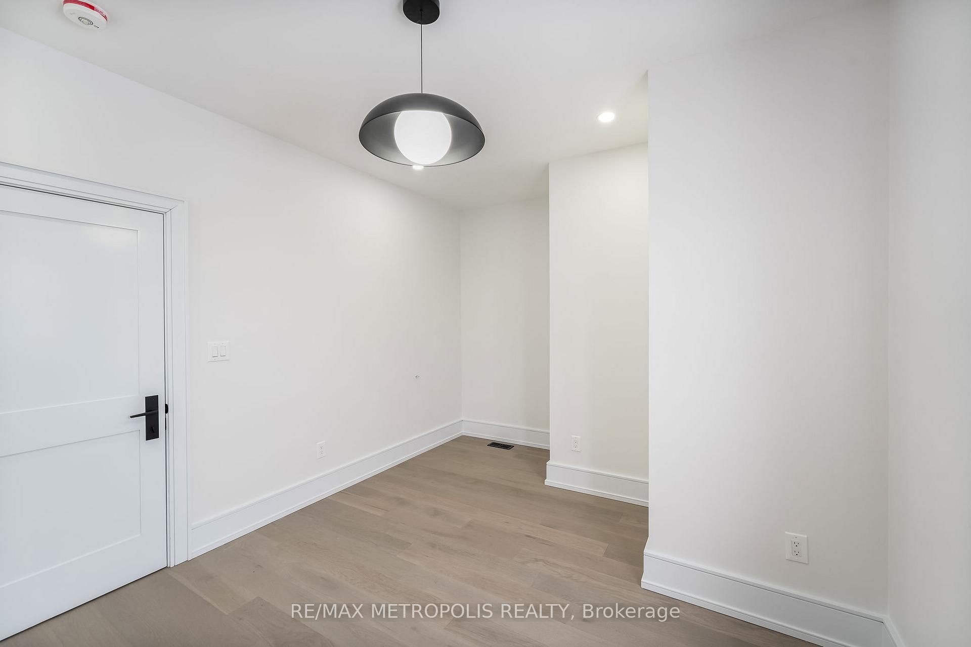 Photo 32 of 20 Hearth Place, Scarborough, Highland Creek — HOMEH
