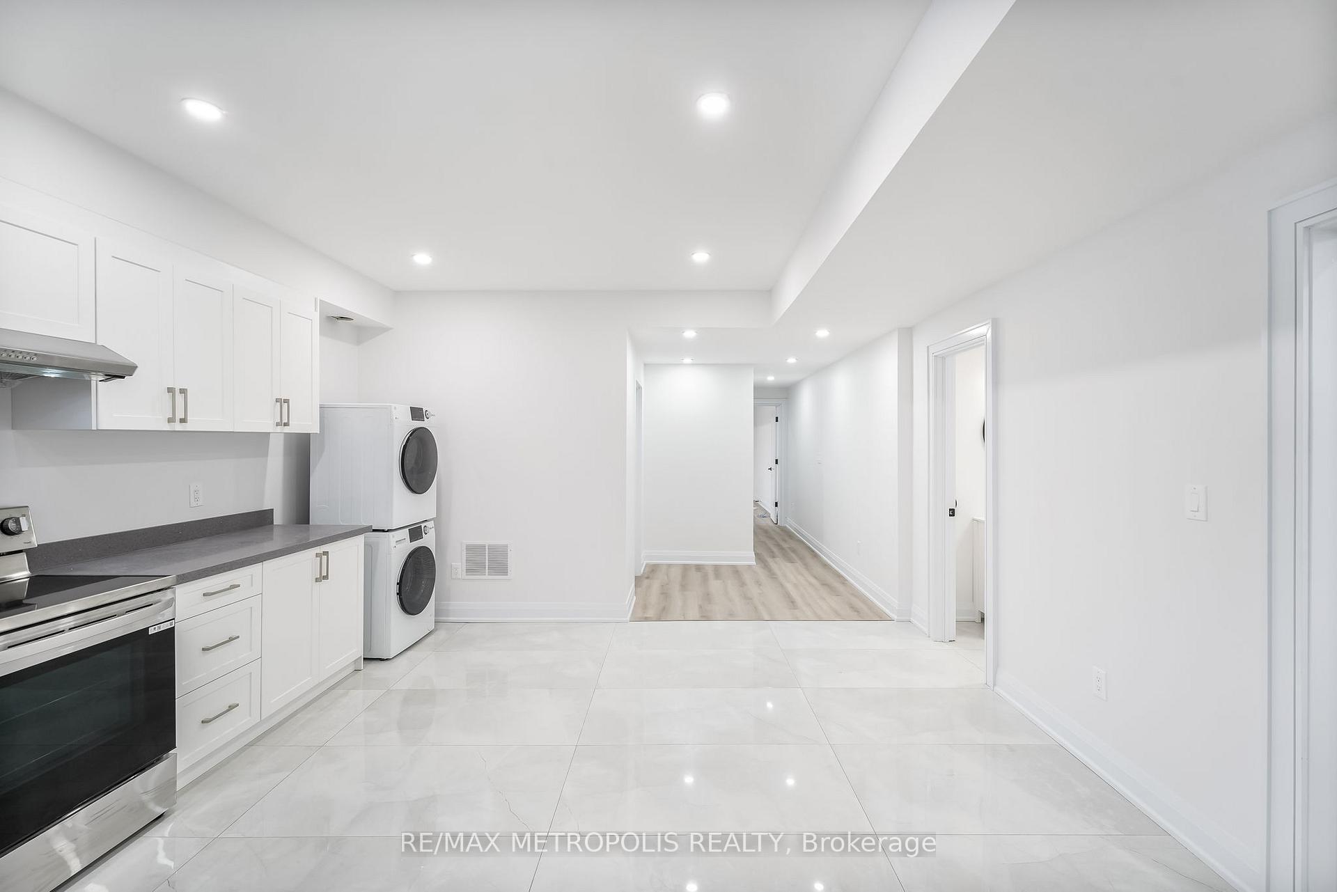 Photo 37 of 20 Hearth Place, Scarborough, Highland Creek — HOMEH