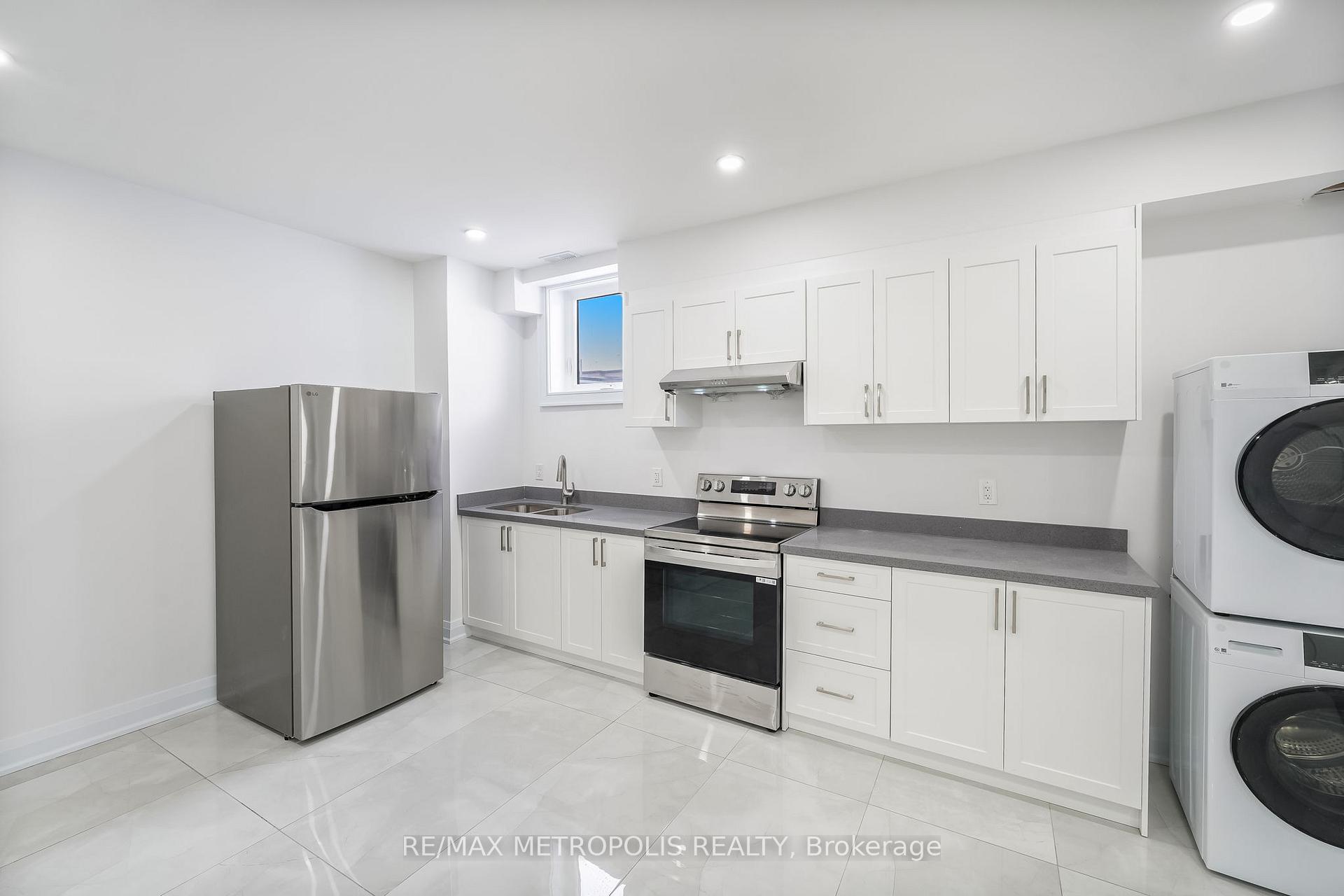 Photo 38 of 20 Hearth Place, Scarborough, Highland Creek — HOMEH