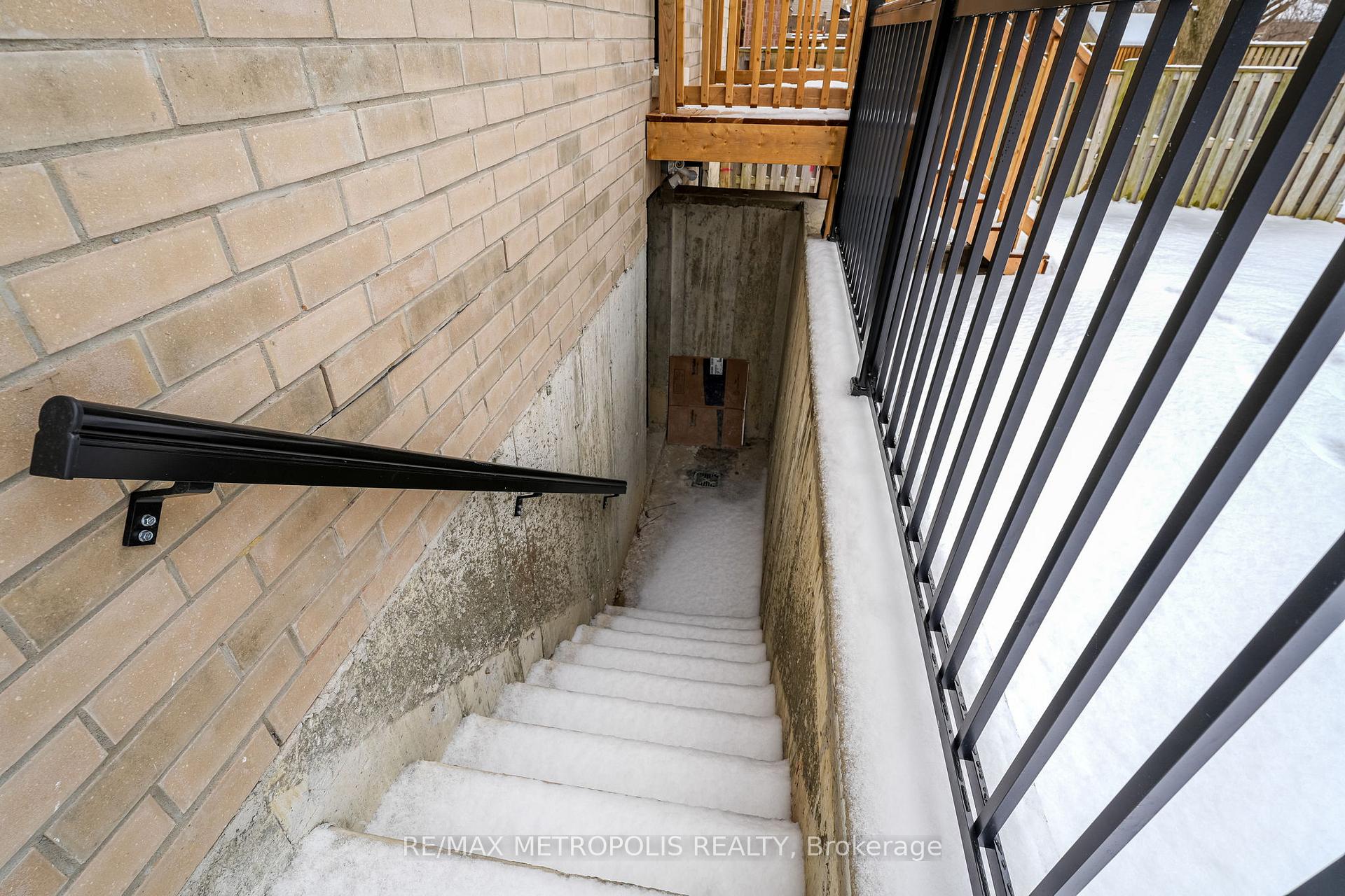 Photo 47 of 20 Hearth Place, Scarborough, Highland Creek — HOMEH
