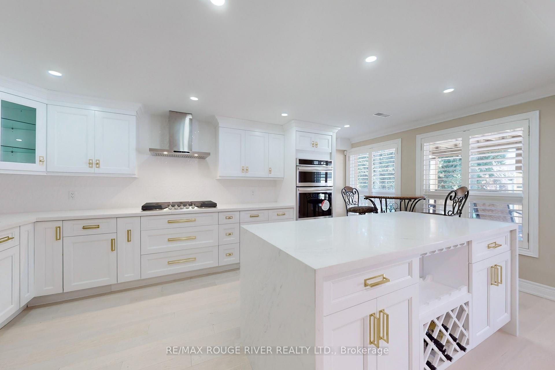 Photo 1 of 25 Linderwood Drive, Scarborough, Centennial Scarborough — HOMEH