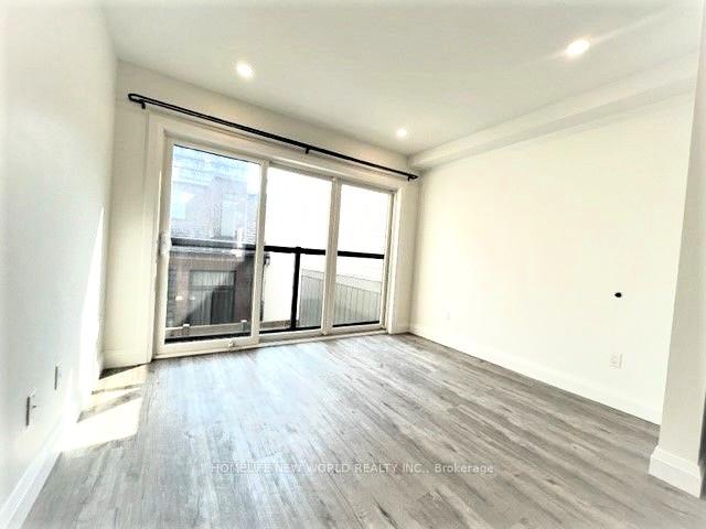 Front of Unit 2, 9 Whitaker Avenue