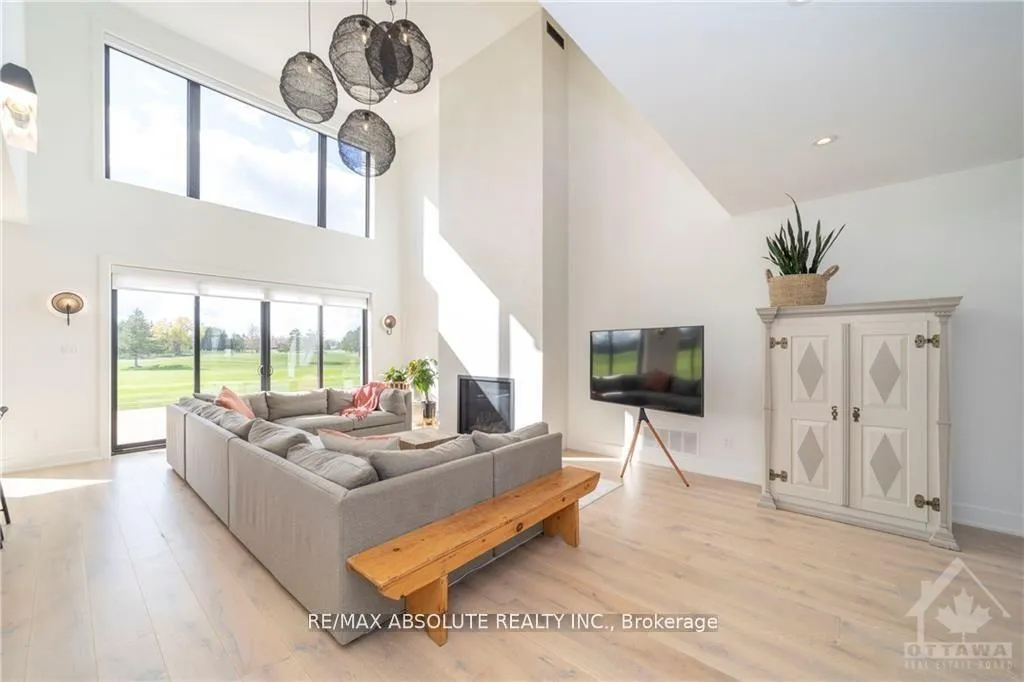 Photo 7 of 17 Trailway Circle, Ottawa, Stittsville (Central) — HOMEH