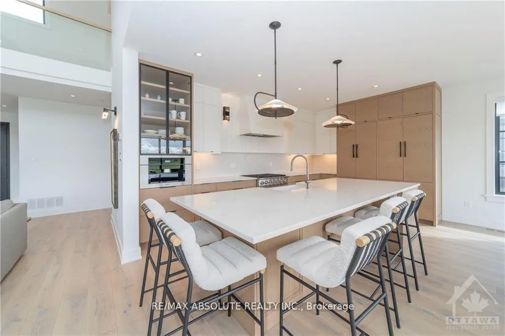Photo 10 of 17 Trailway Circle, Ottawa, Stittsville (Central) — HOMEH