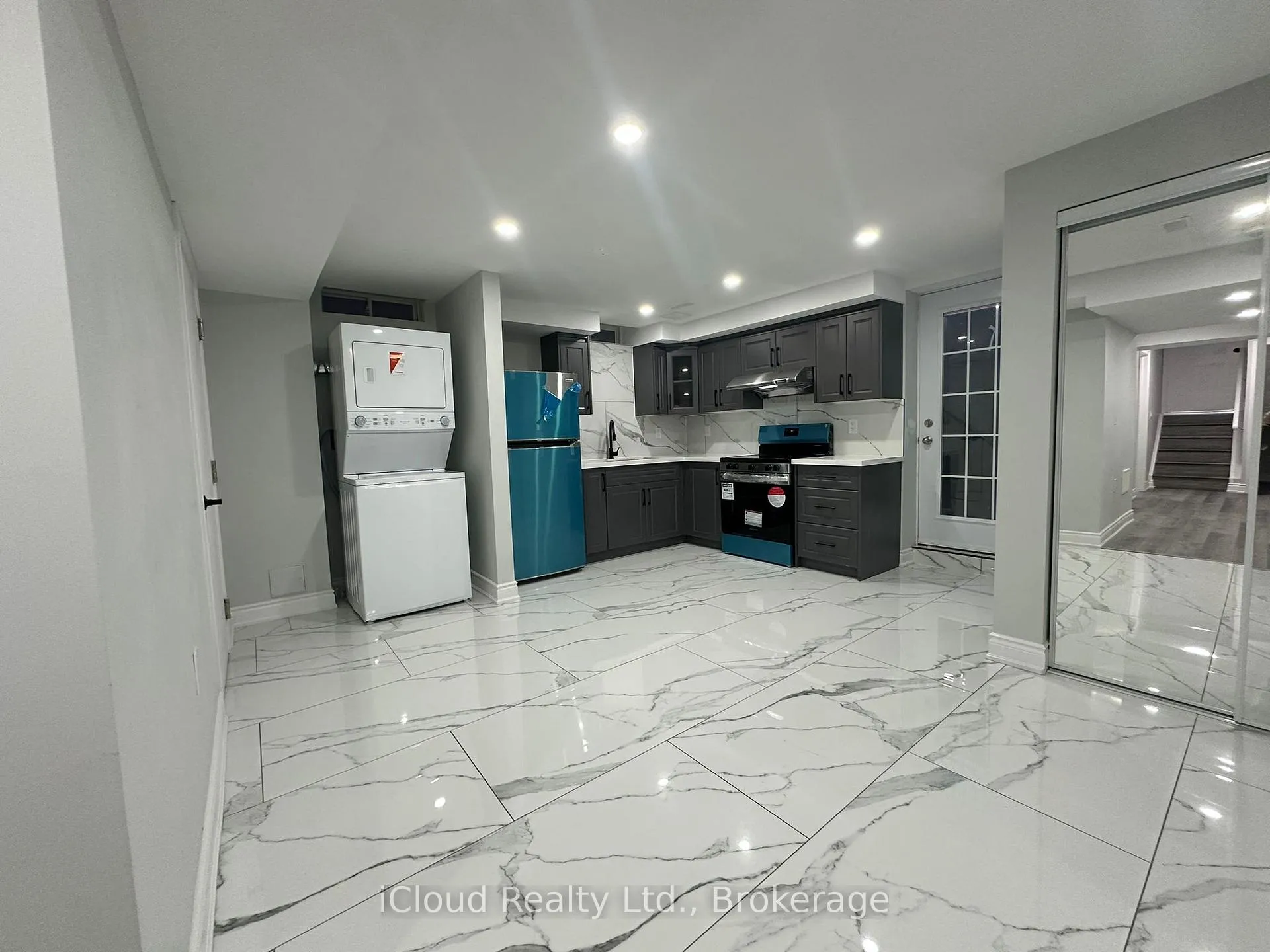 Photo 5 of 13 Raithby Crescent, Ajax, Central East — HOMEH