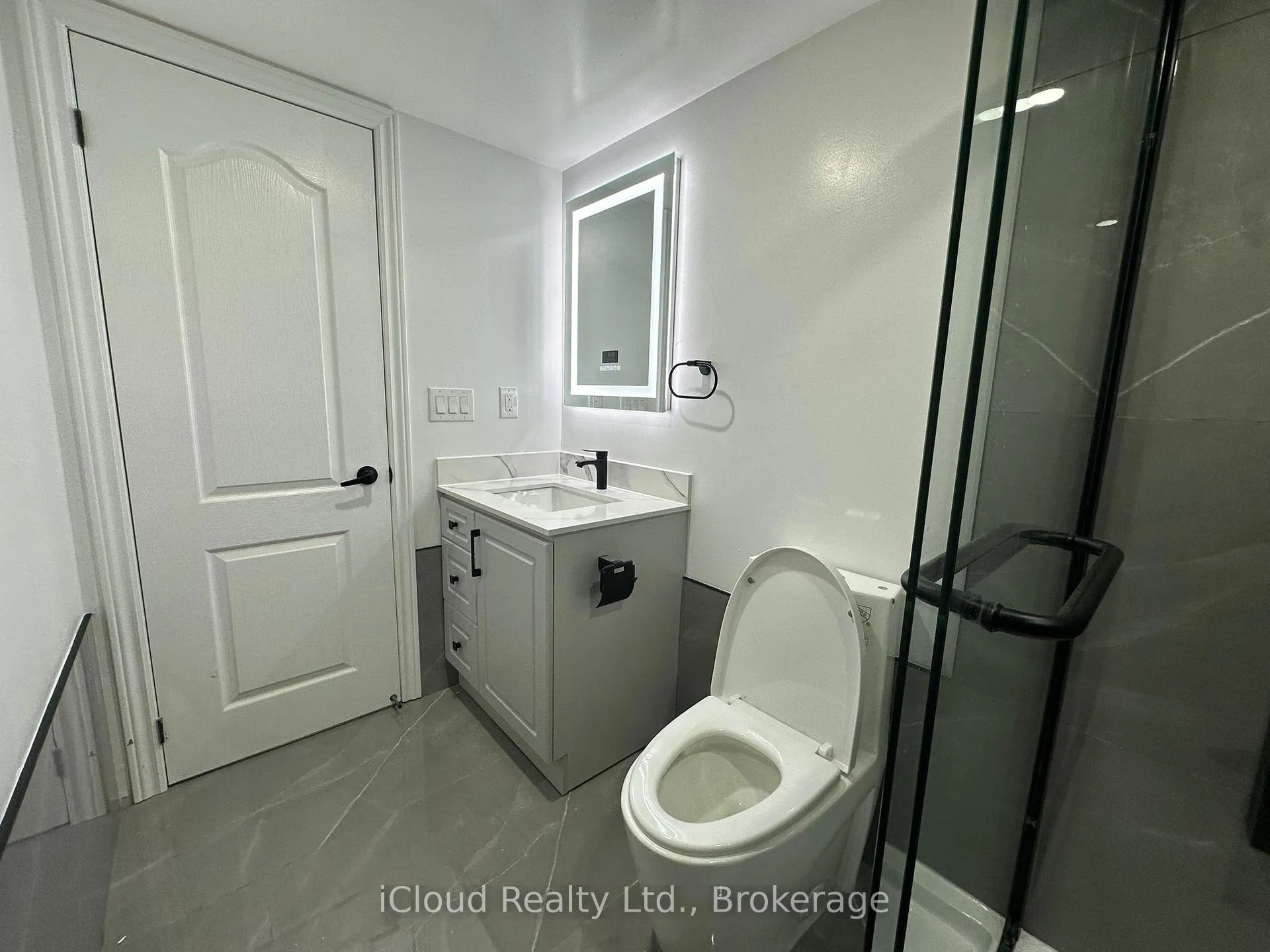 Photo 10 of 13 Raithby Crescent, Ajax, Central East — HOMEH
