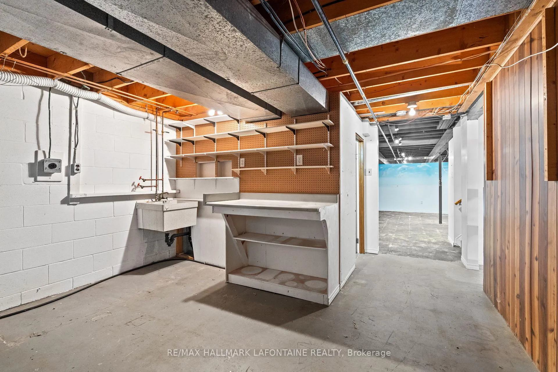 Photo 767 of 602 Eastvale Drive, Ottawa, Beacon Hill North — HOMEH