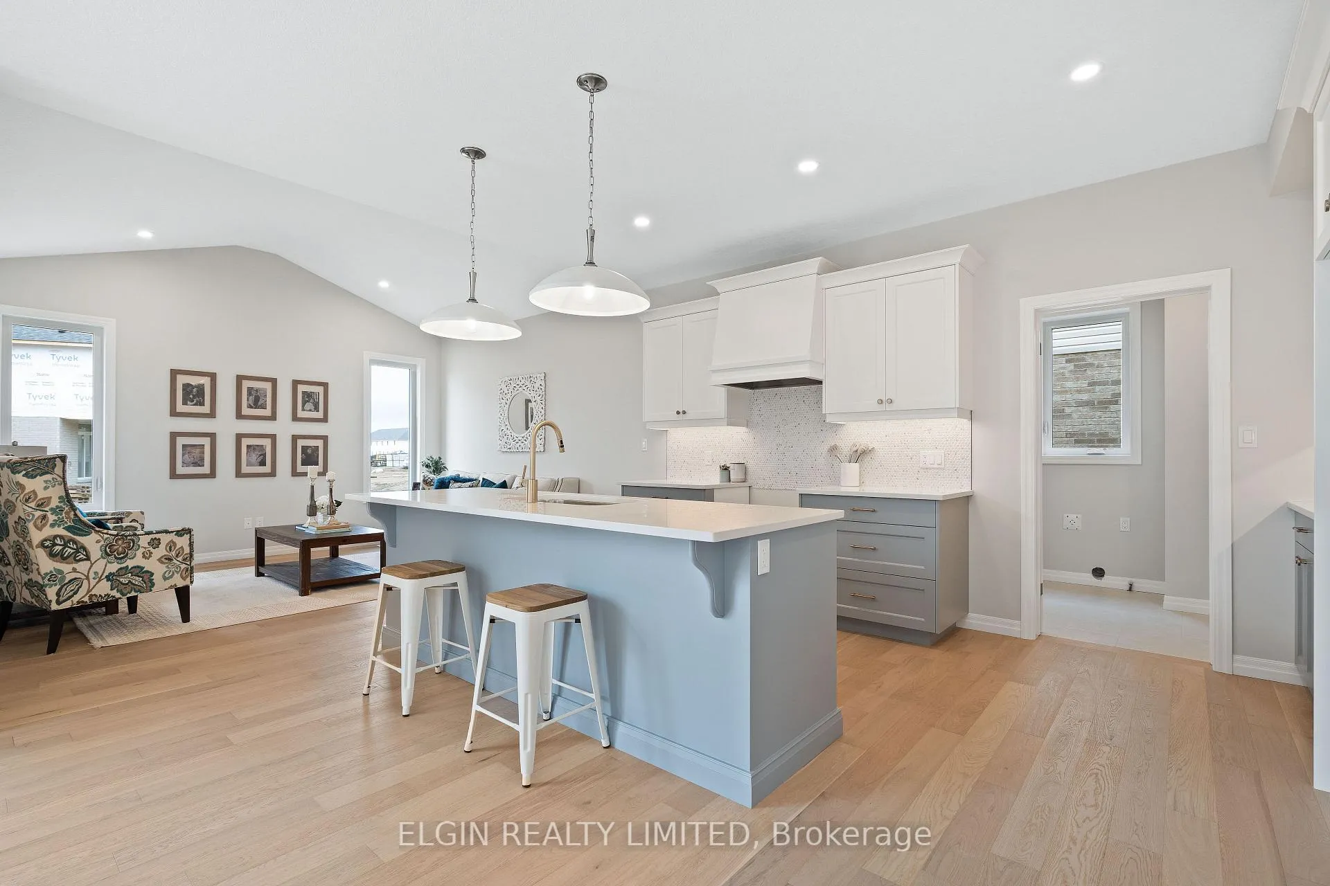 Photo 8 of 29 Hemlock Crescent, Aylmer — HOMEH