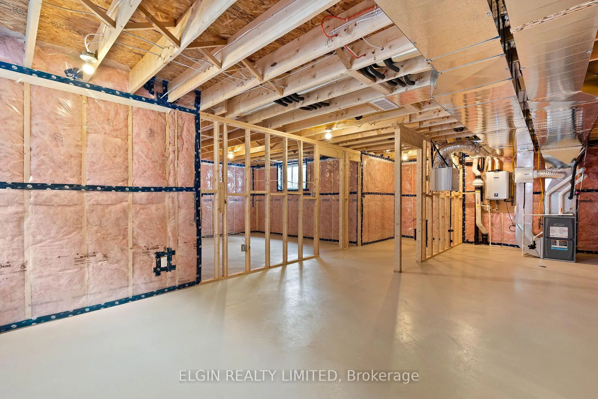 Photo 24 of 29 Hemlock Crescent, Aylmer — HOMEH