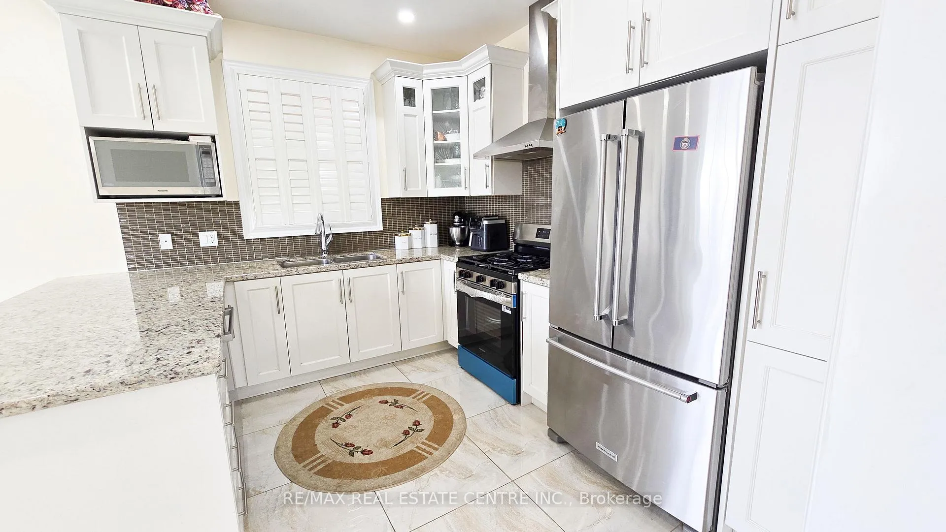Photo 11 of 2 Buchanan Crescent, Brampton, Credit Valley — HOMEH