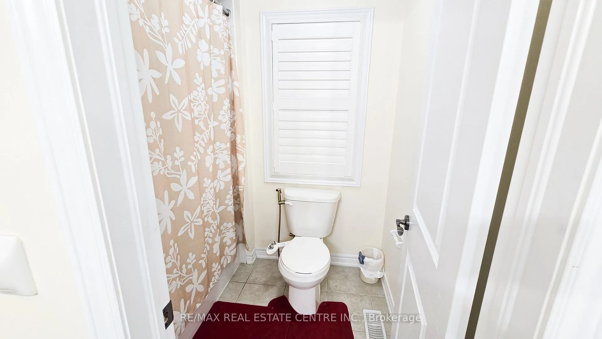 Photo 16 of 2 Buchanan Crescent, Brampton, Credit Valley — HOMEH
