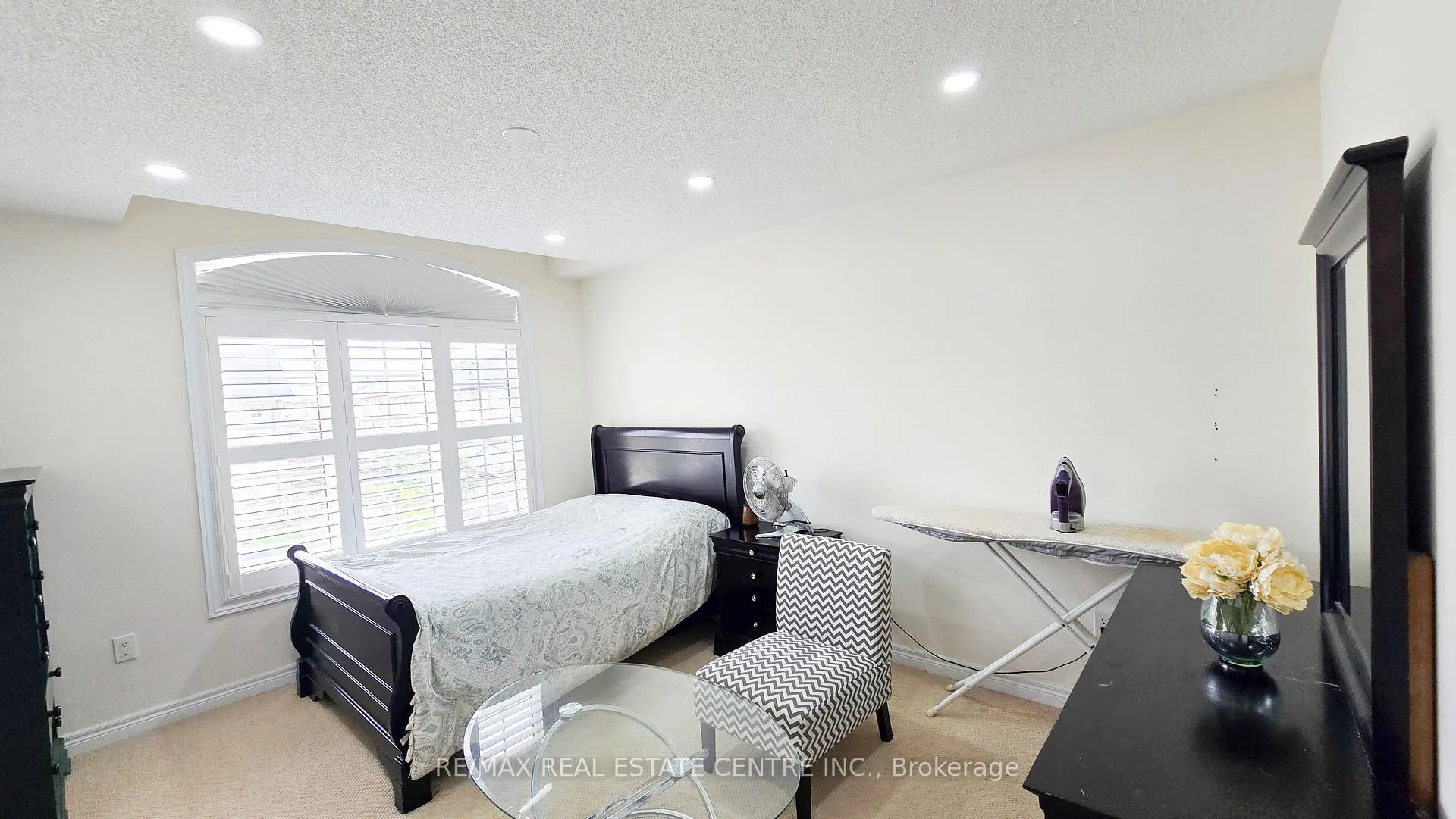 Photo 24 of 2 Buchanan Crescent, Brampton, Credit Valley — HOMEH