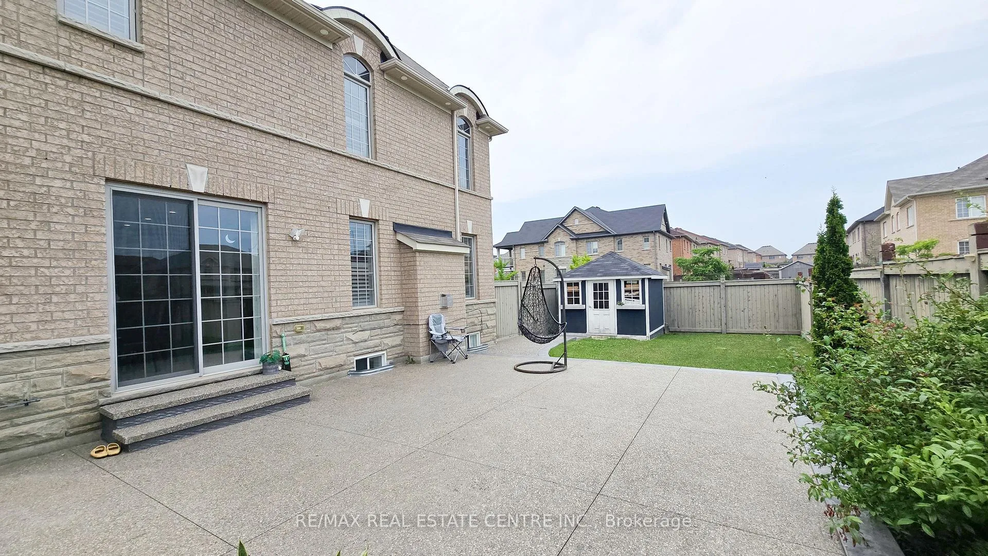 Photo 43 of 2 Buchanan Crescent, Brampton, Credit Valley — HOMEH
