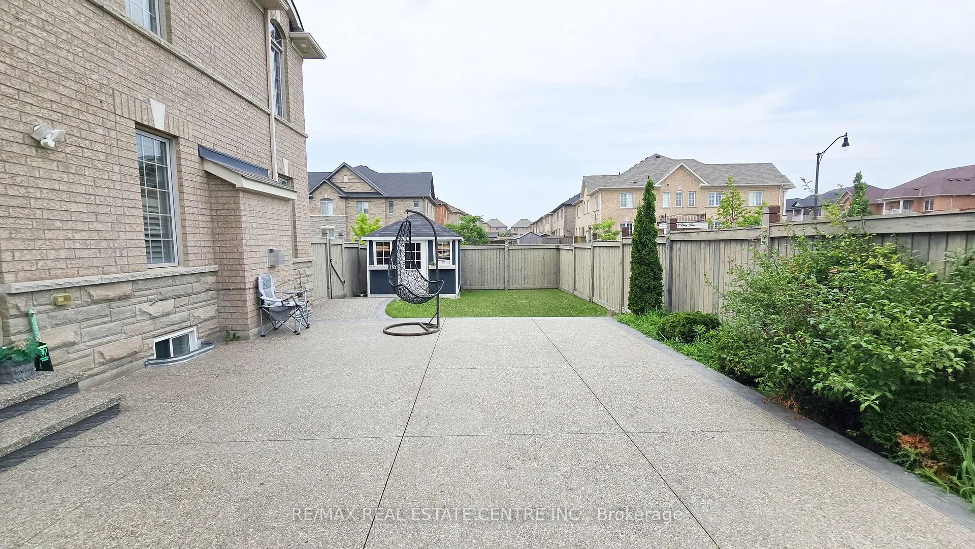 Photo 44 of 2 Buchanan Crescent, Brampton, Credit Valley — HOMEH