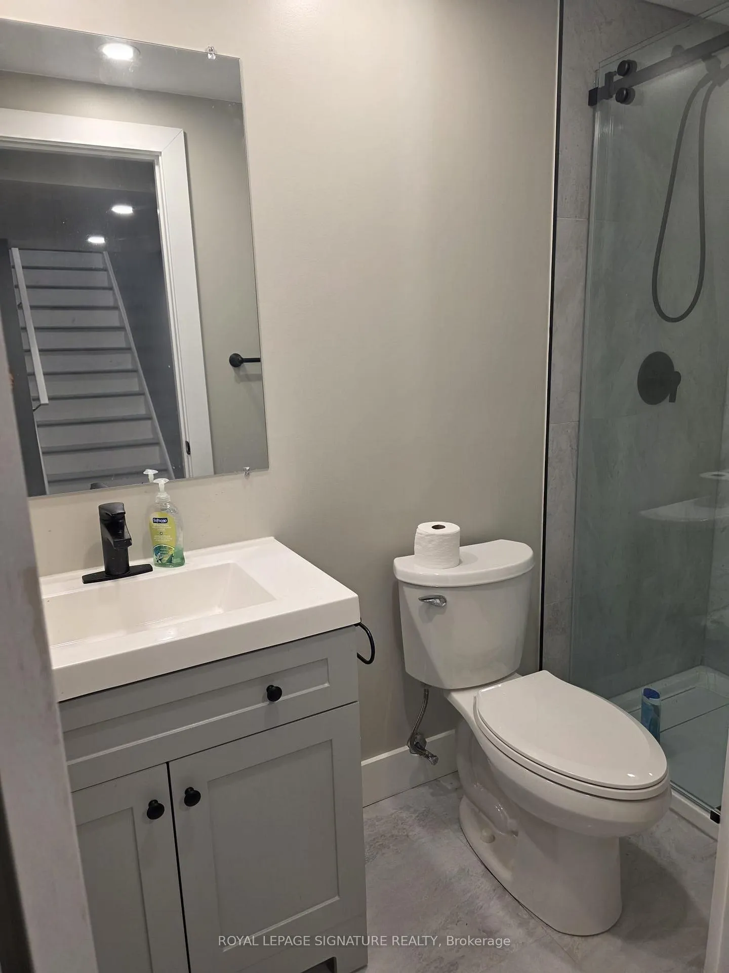 Photo 10 of 103 Archer Avenue, Collingwood — HOMEH