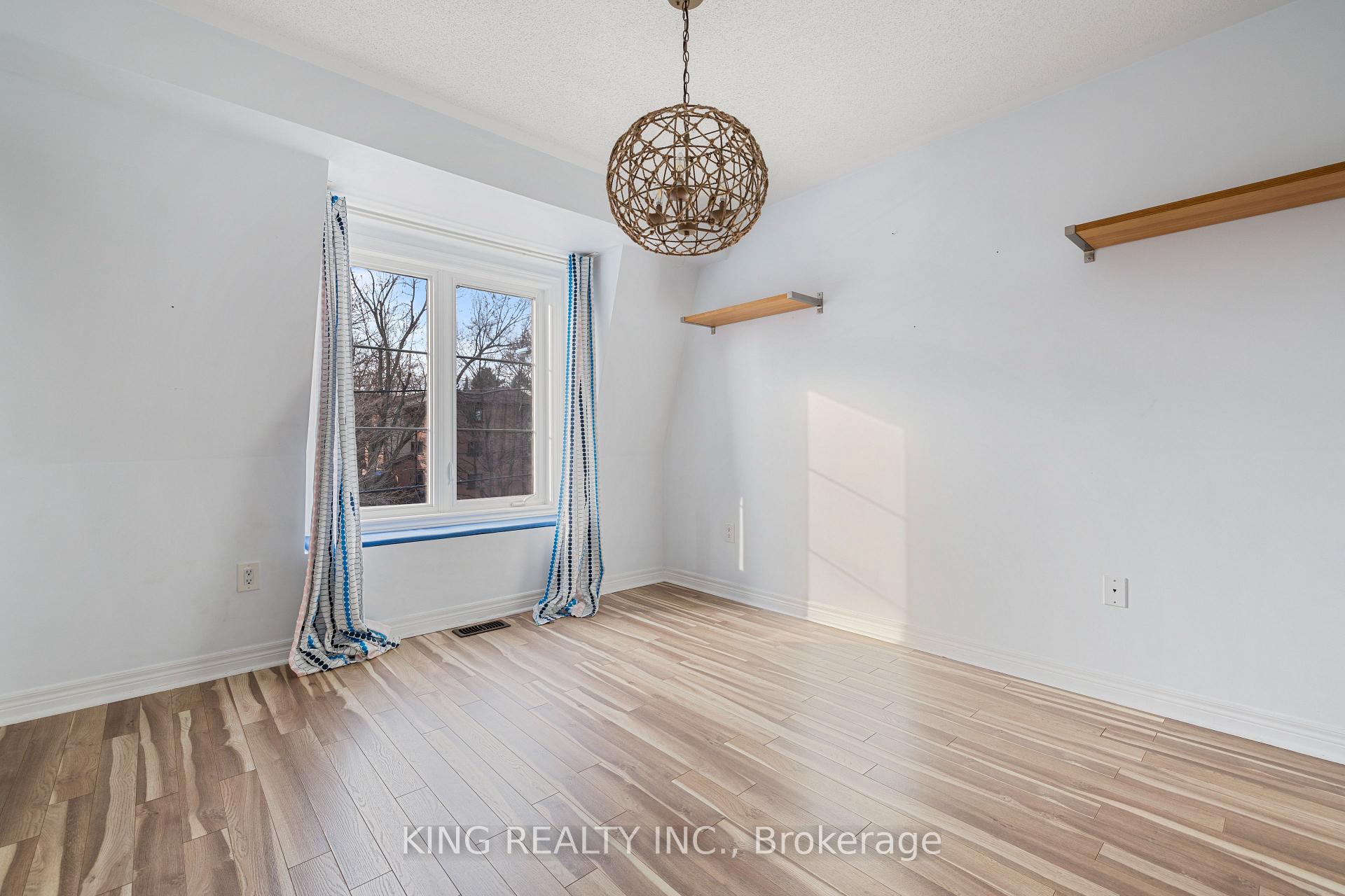 Photo 13 of 157A Galloway Road, Scarborough, West Hill — HOMEH