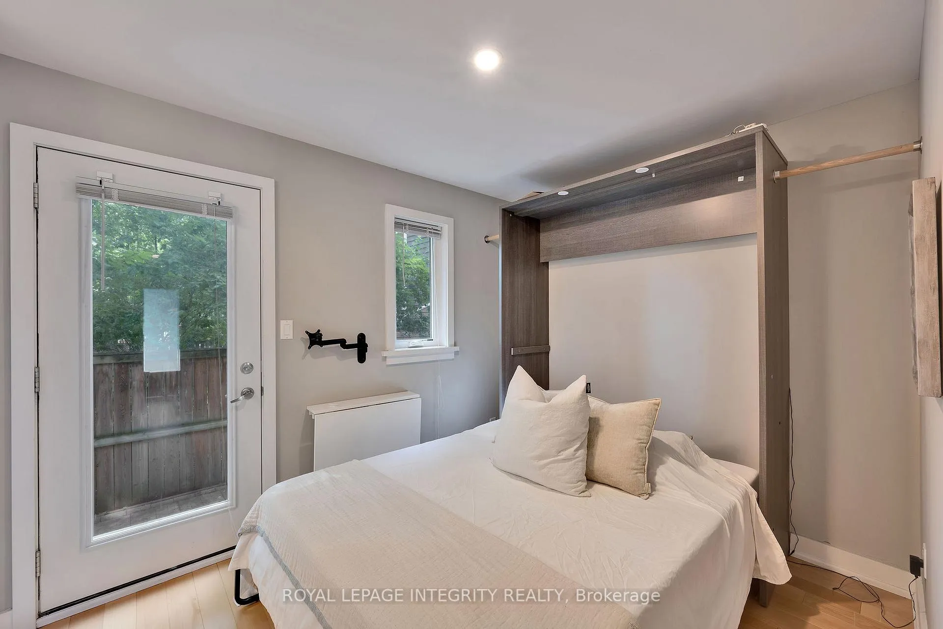 Photo 252 of 1490 Brule Avenue, Ottawa, Billings Bridge — HOMEH