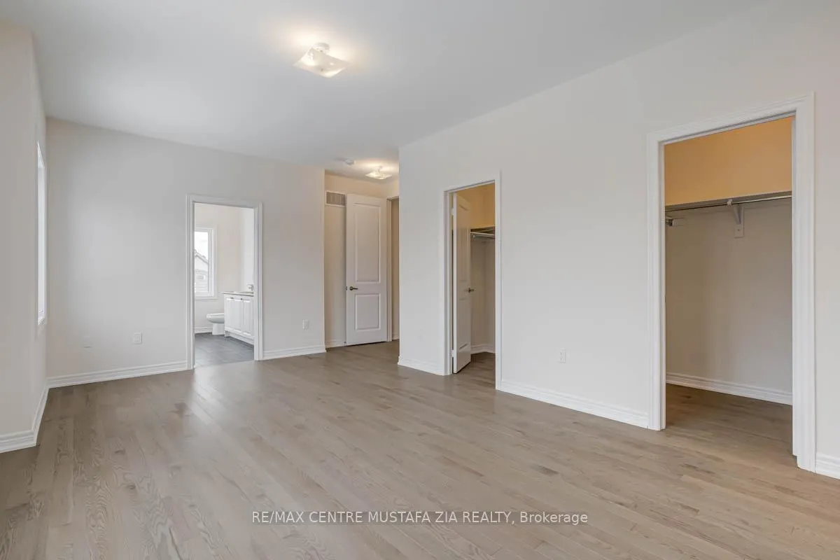 Photo 13 of 883 Plum Place, Milton, Cobban — HOMEH