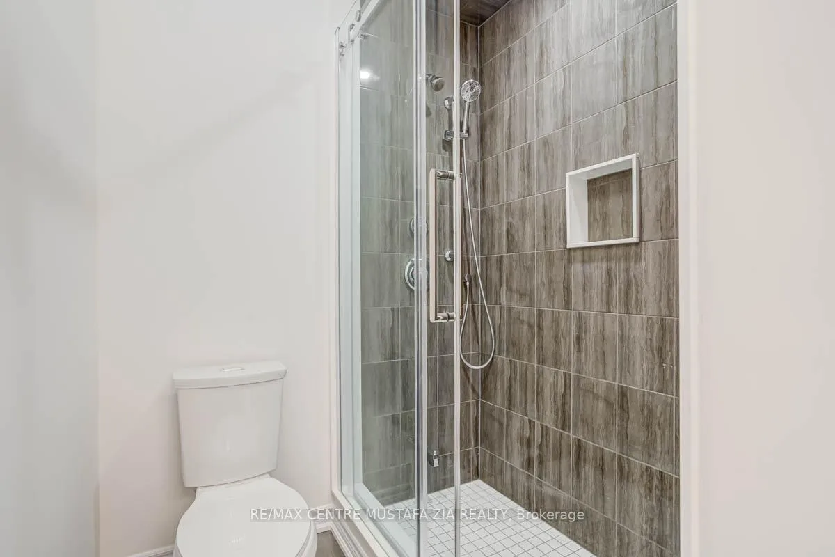 Photo 20 of 883 Plum Place, Milton, Cobban — HOMEH