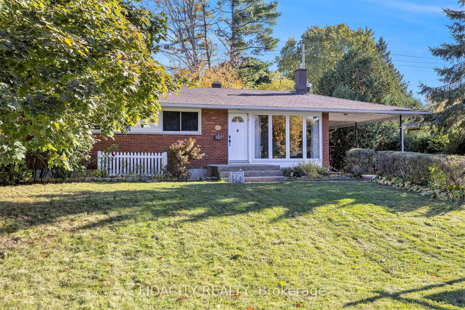 Photo 36 of 42 Stinson Avenue, Ottawa, Lynwood Village — HOMEH