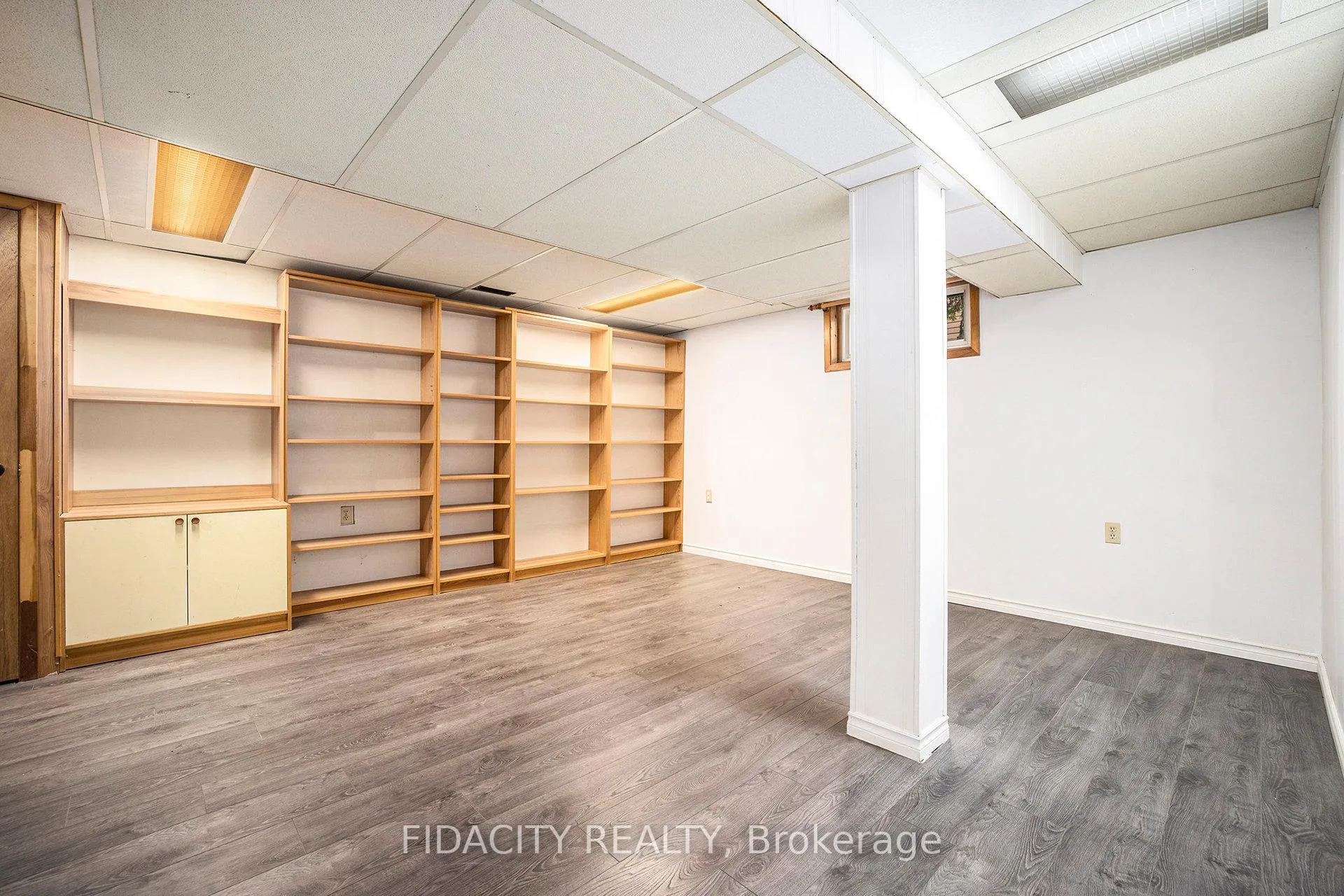 Photo 669 of 42 Stinson Avenue, Ottawa, Lynwood Village — HOMEH