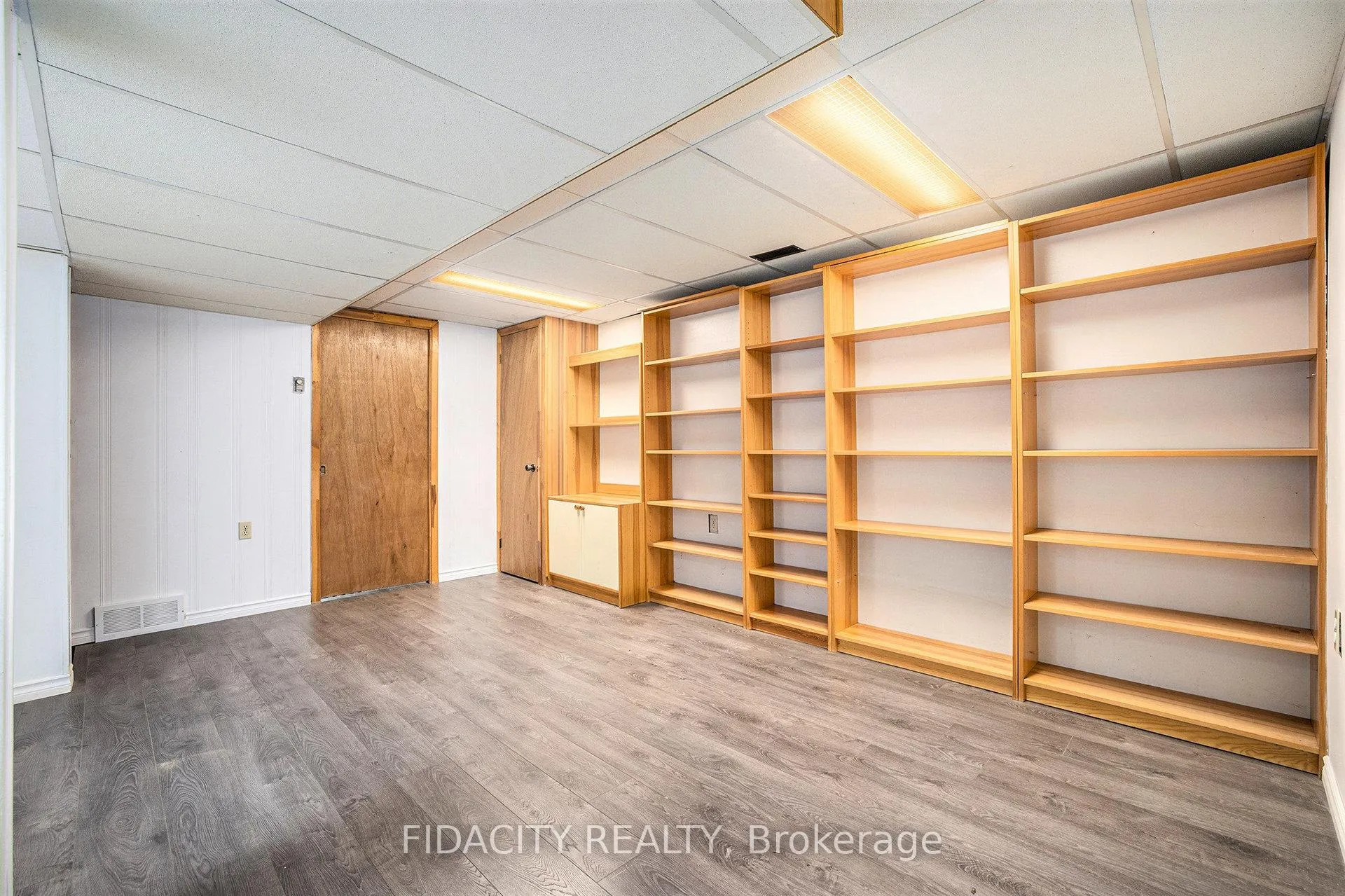 Photo 720 of 42 Stinson Avenue, Ottawa, Lynwood Village — HOMEH
