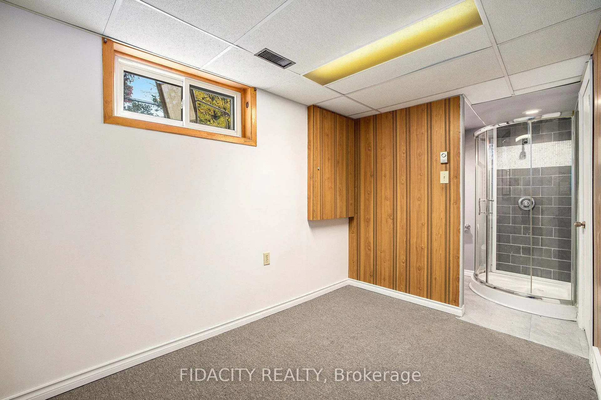 Photo 852 of 42 Stinson Avenue, Ottawa, Lynwood Village — HOMEH
