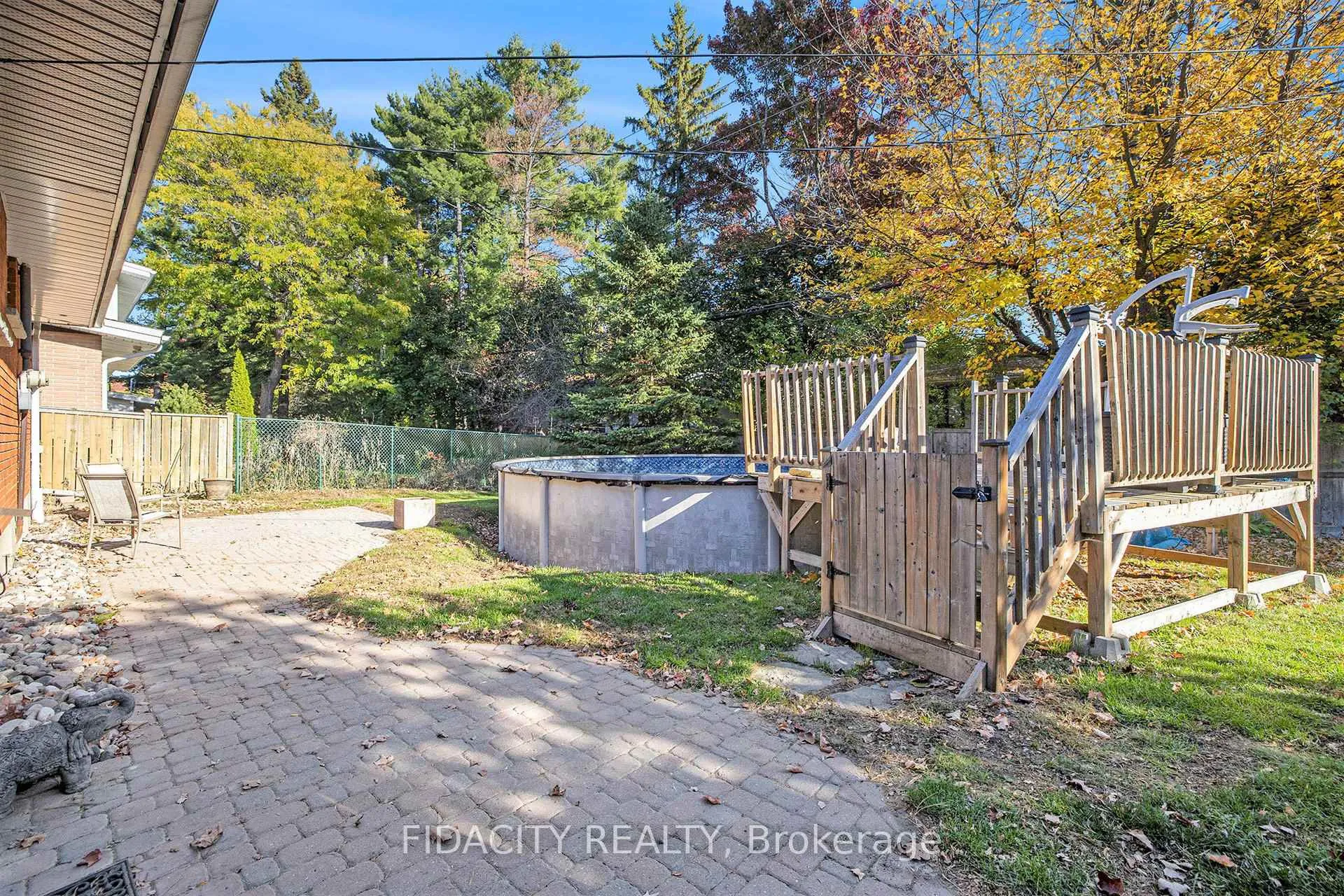 Photo 1021 of 42 Stinson Avenue, Ottawa, Lynwood Village — HOMEH